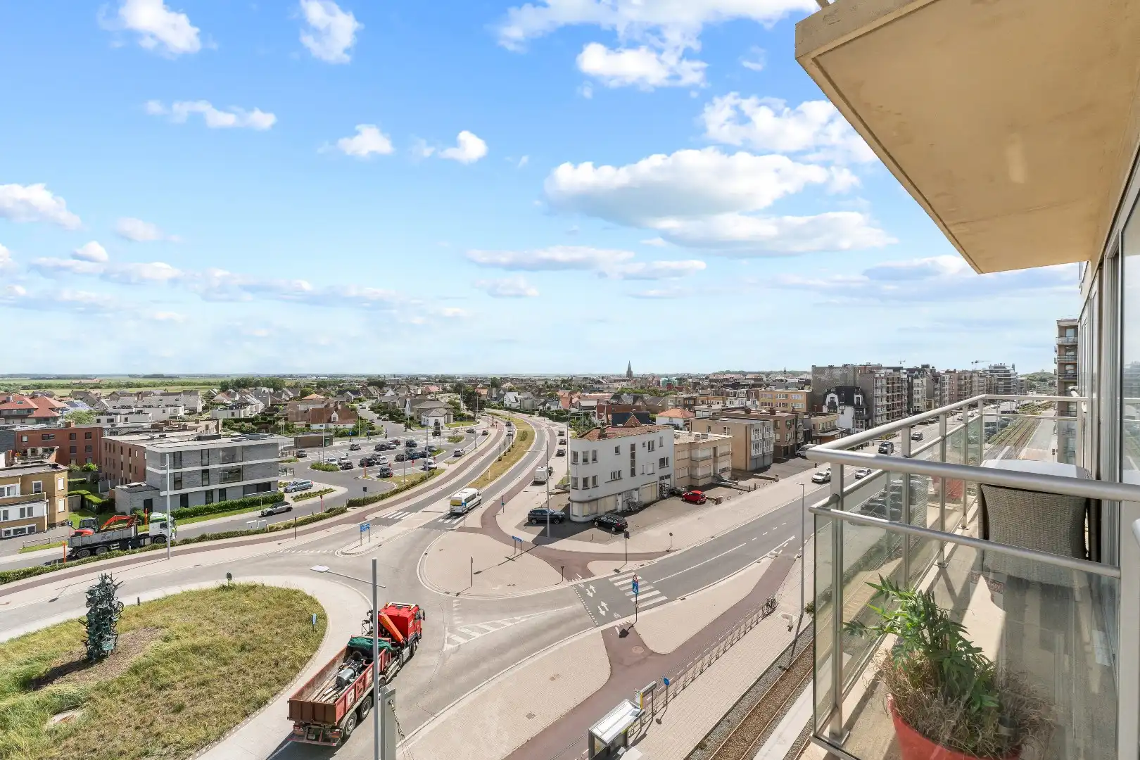 Volledig gerenoveerd appartement - achterkant Zeedijk foto 17
