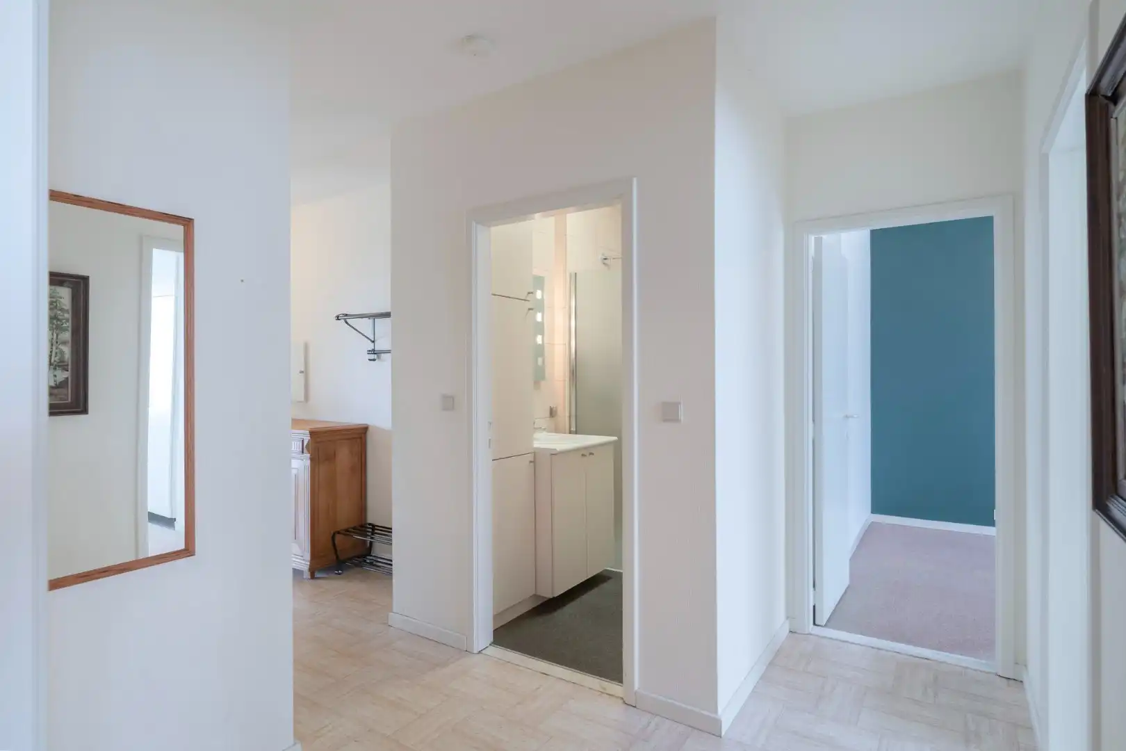 Ruim appartement op de 3° verdieping in hartje Hoeselt, met 3 slaapkamers, garage en prachtig terras met panoramisch uitzicht.  foto 20
