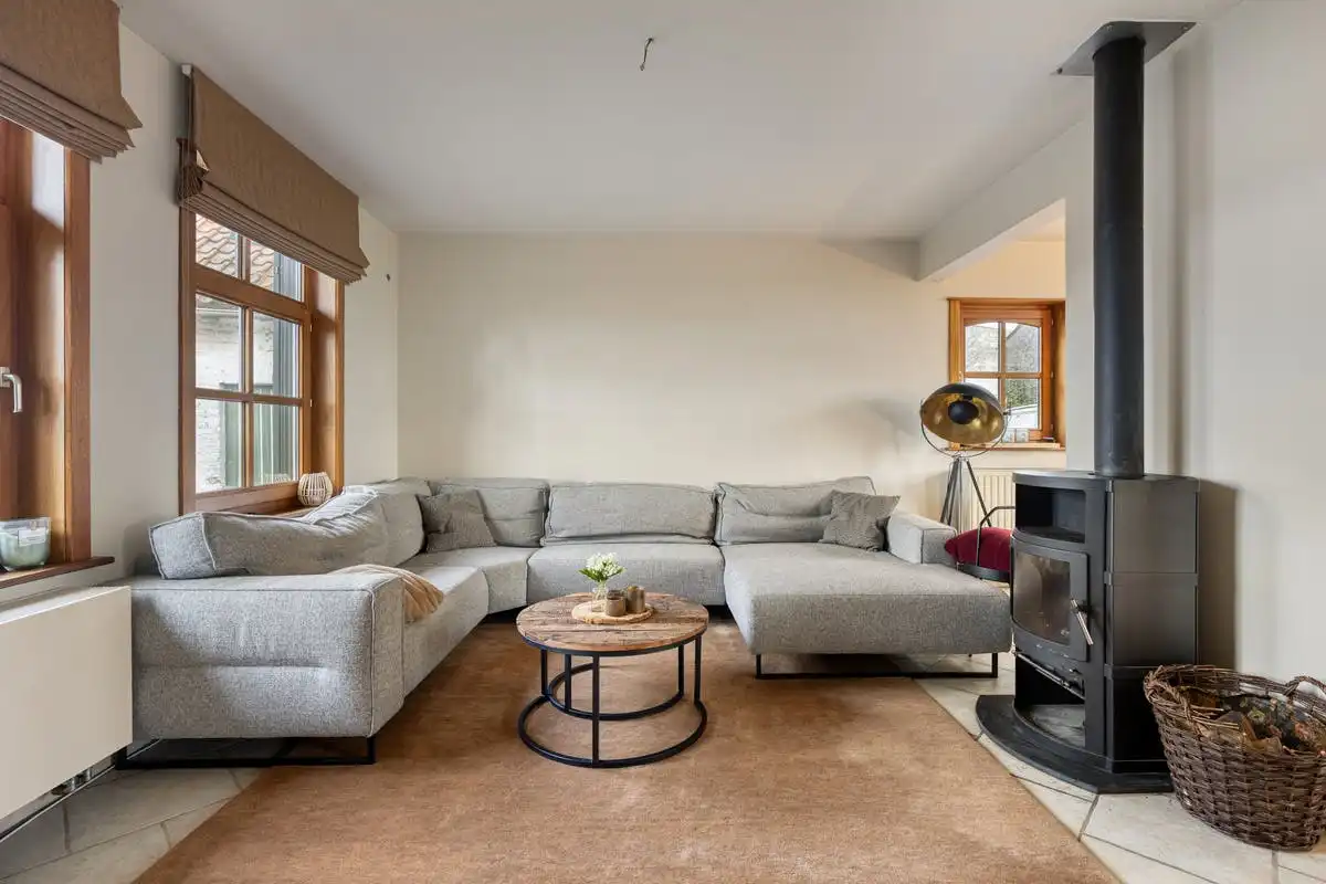 Huis met 4 slaapkamers en atelier te koop in Avelgem foto 5