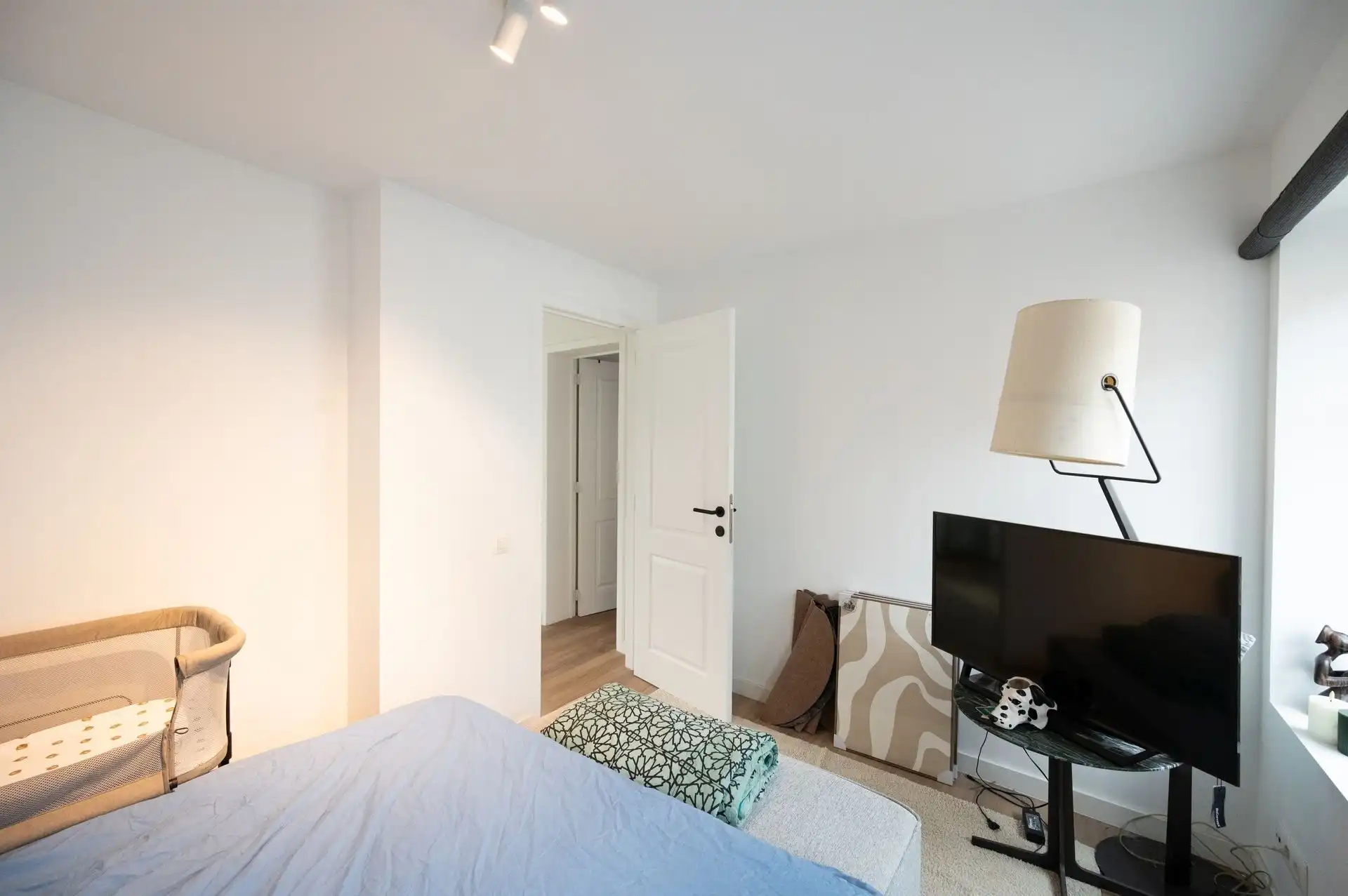 Prachtig gerenoveerde woning met tuin foto 26