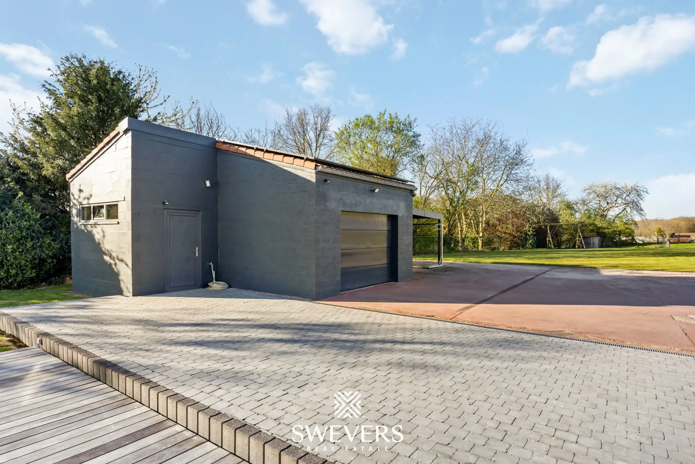 Instapklare open bebouwing met ruime tuin en prachtig uitzicht tussen de boomgaarden in Gingelom foto 27