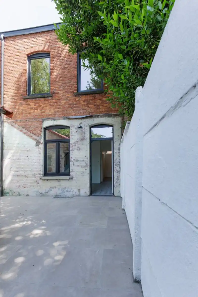 Volledig vernieuwde woning foto 7