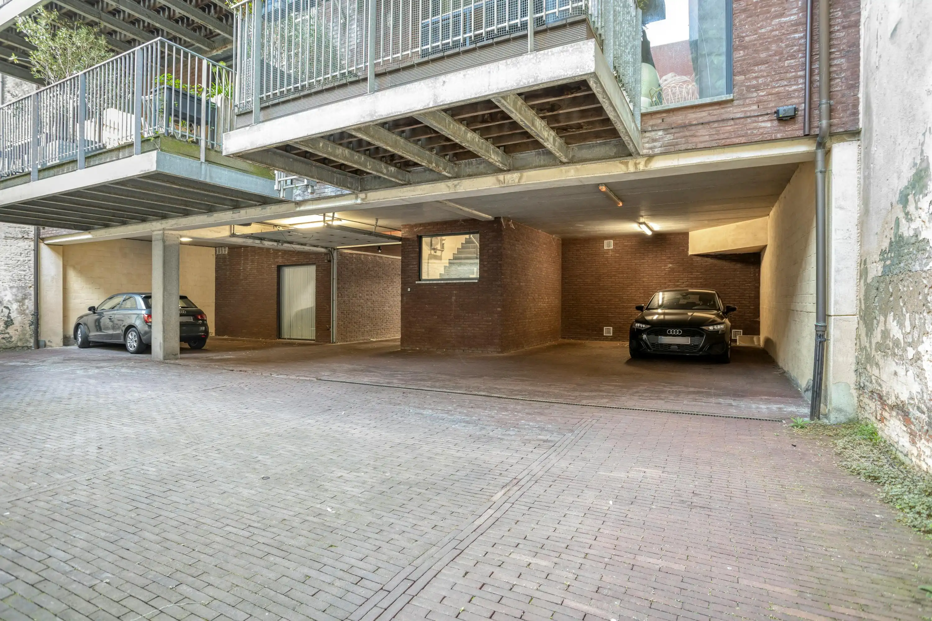 Lichtrijk appartement met terras te koop te Antwerpen Zuid! foto 16