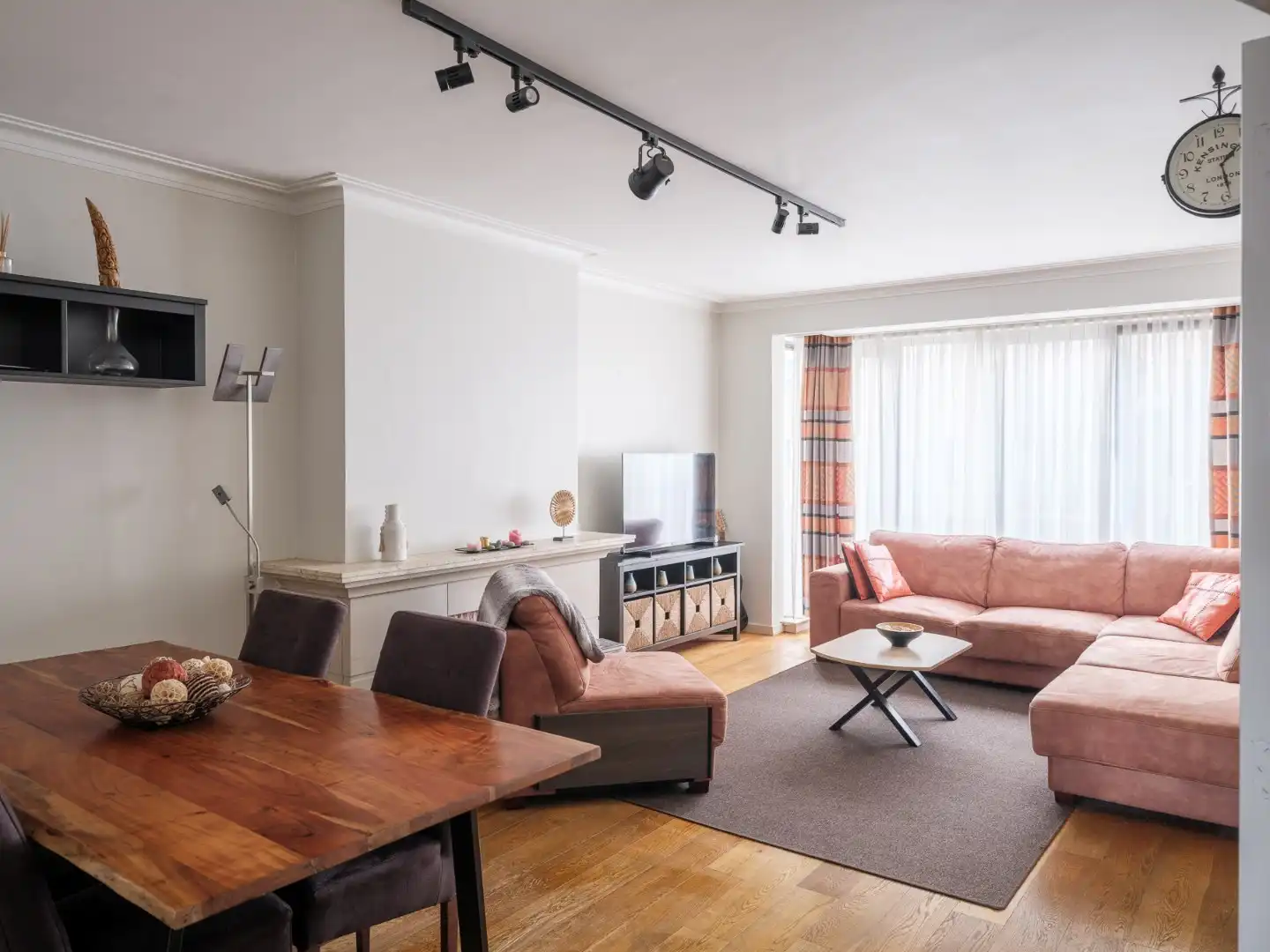 Instapklaar appartement met twee slaapkamers in Gent foto {{pictureIndex}}