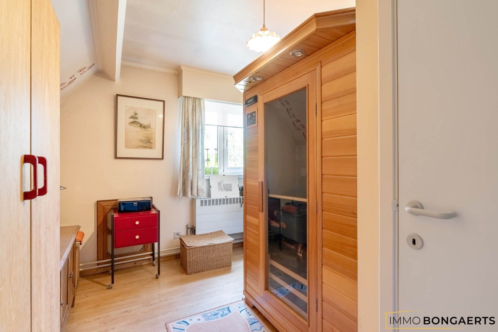 Zeer ruime woning op een leuke locatie te Bret-Gelieren. foto 31