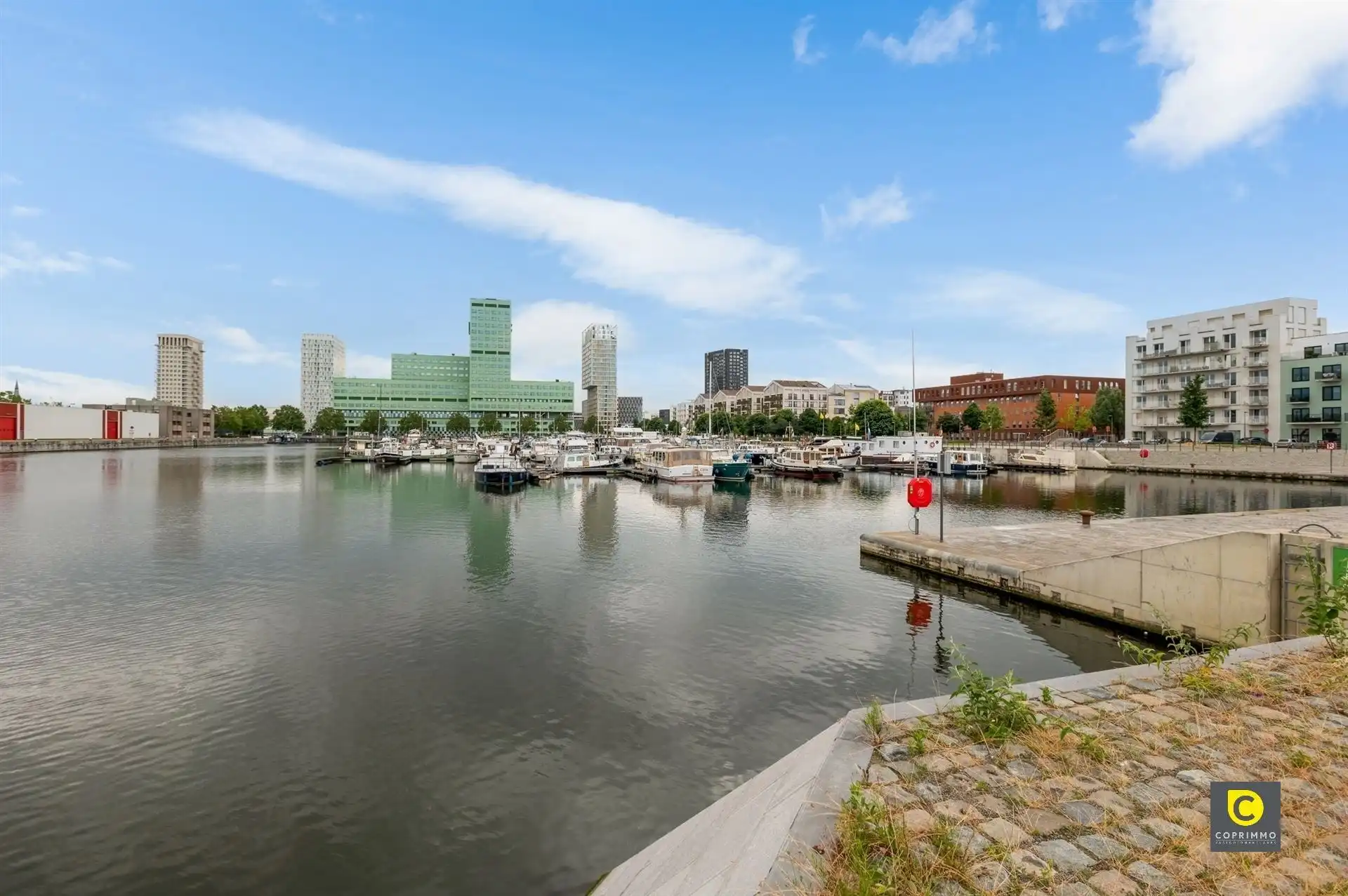 Recent 1 slpk appartement aan het Eilandje foto 11