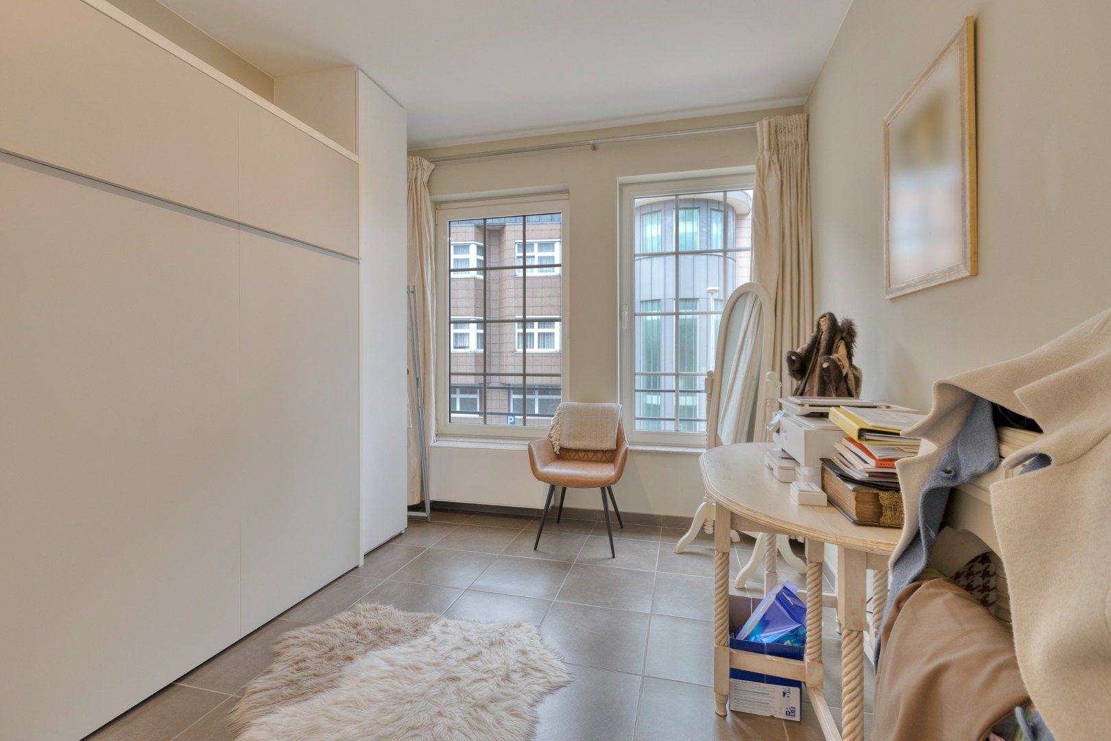 Ruim appartement met 2 slpks, parkeerplaats en dubbele garagebox in Mol-centrum ! foto 11