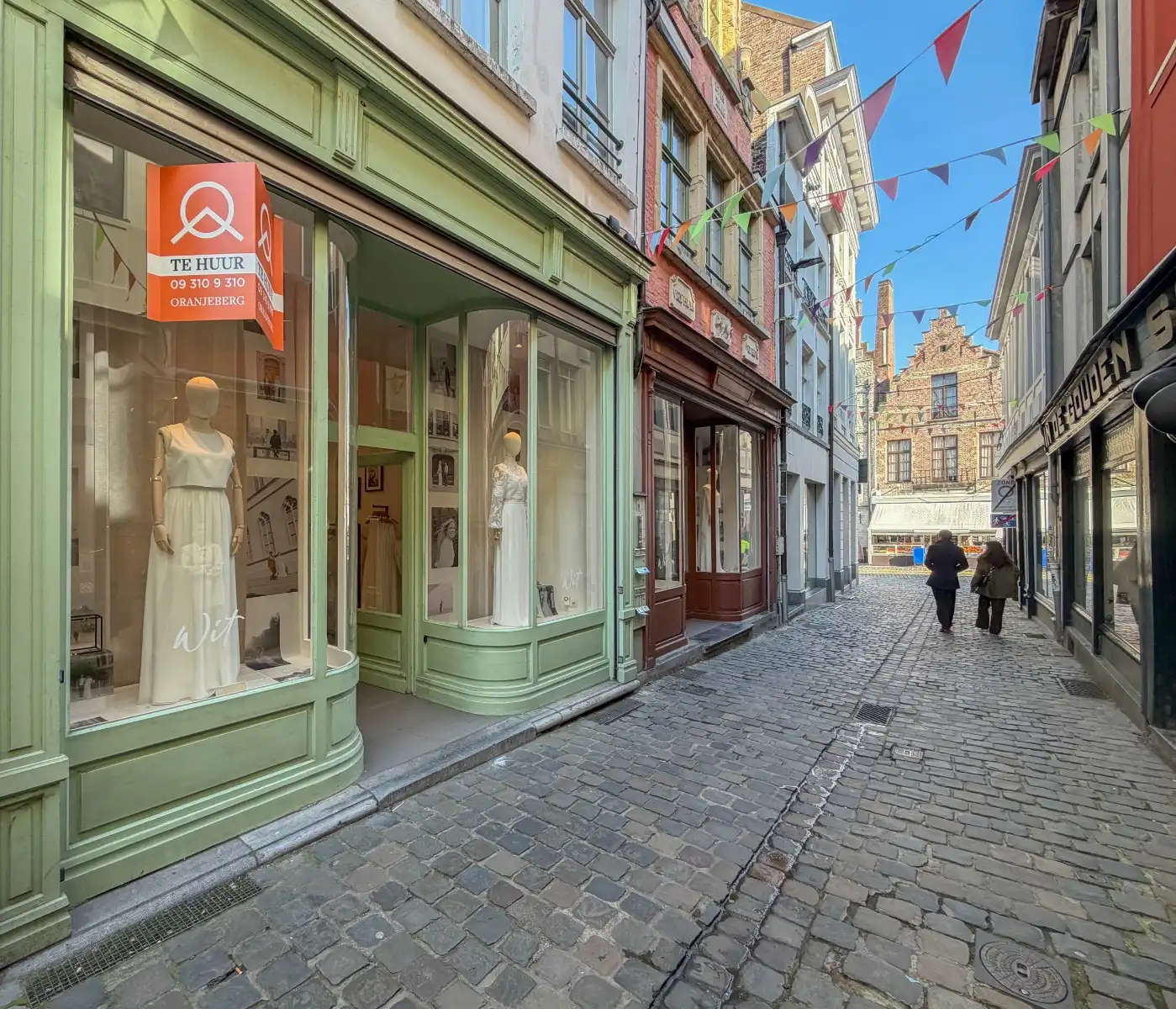 Charmante handelszaak (128 m²) op topligging palend aan de Vrijdagmarkt foto 4