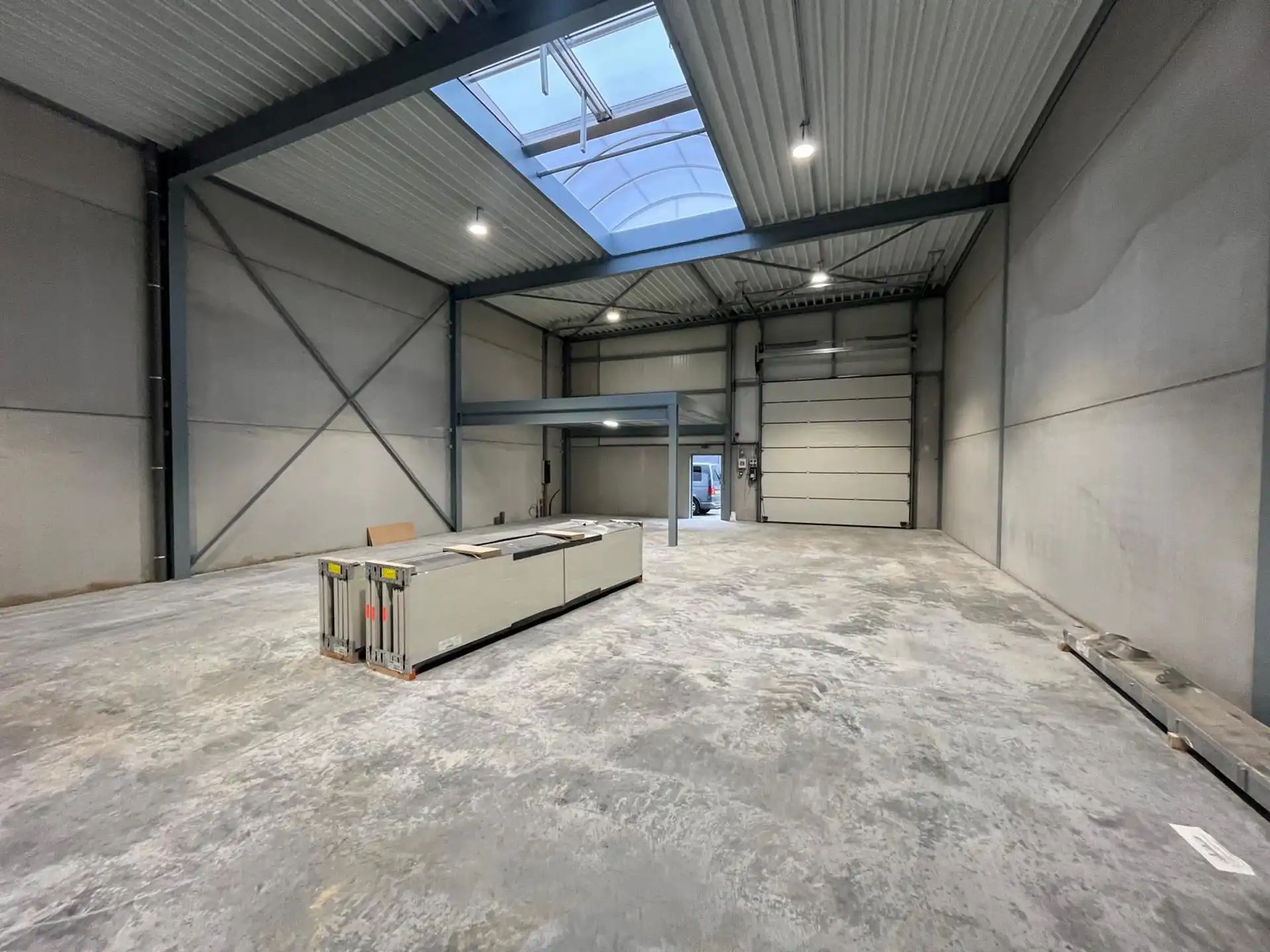 Instapklaar magazijn 216m² te Ranst foto 7