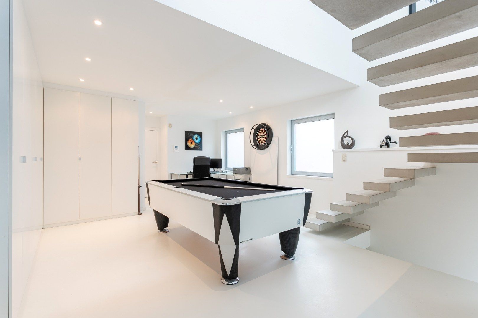 Ruime woning met 5 slpk en 3 badkamers foto 11