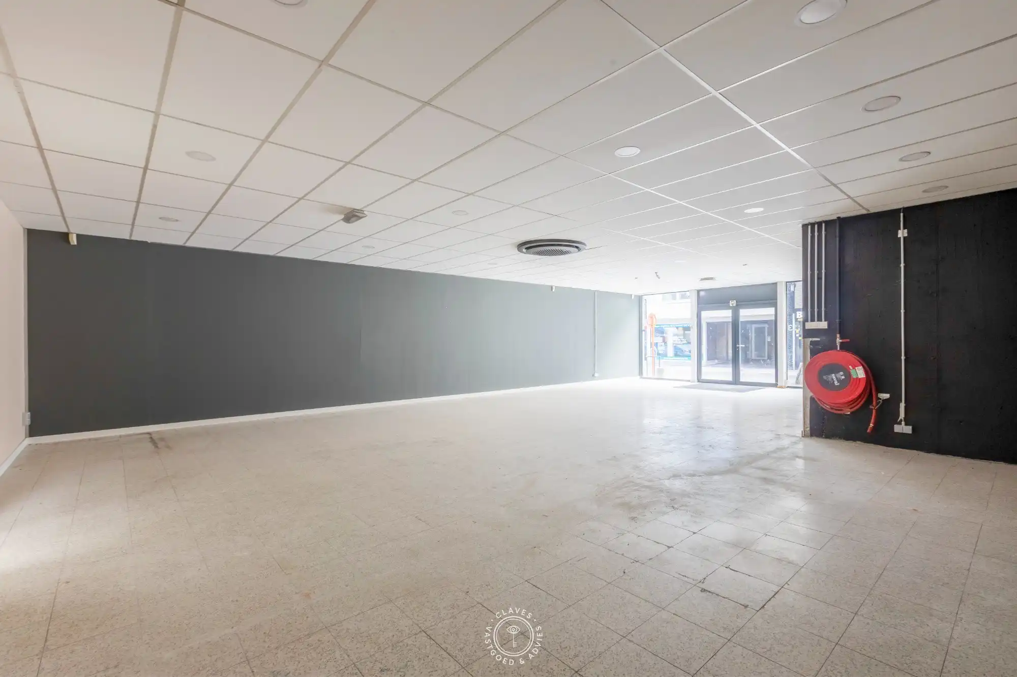 Ruim handelspand in het centrum van Temse foto 2