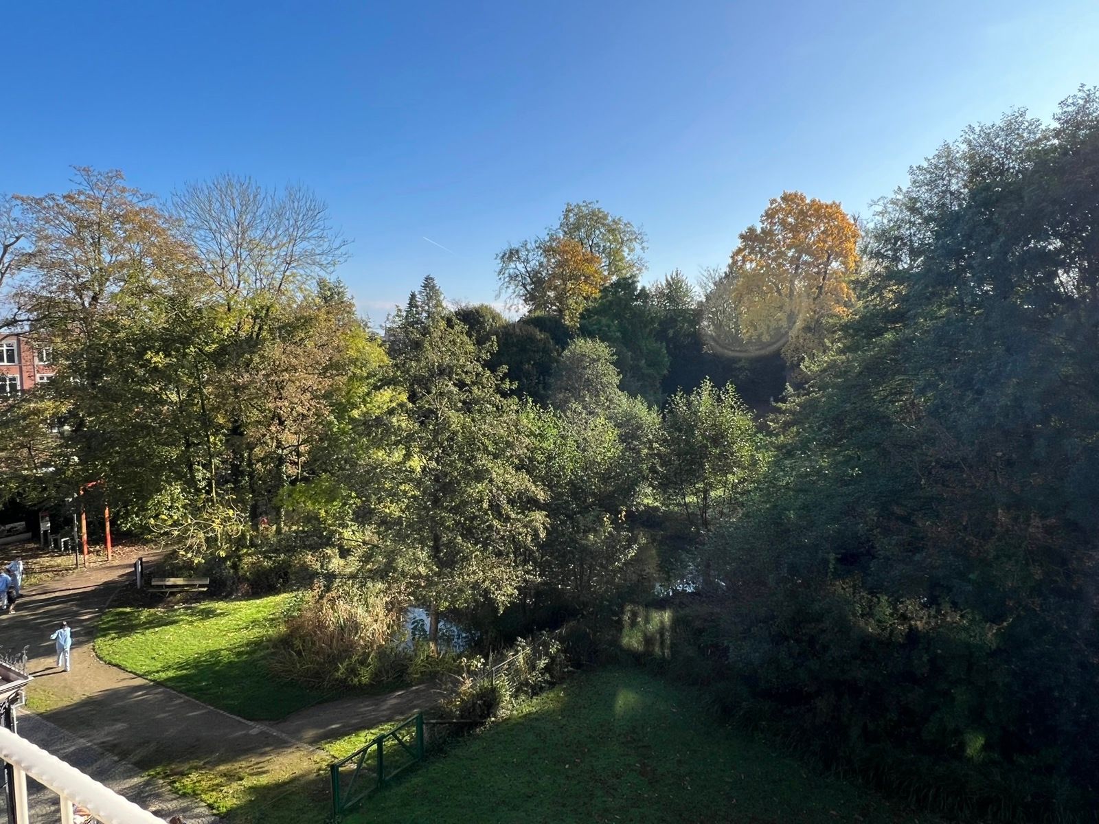 Verzorgd appartement met zicht op het stadspark foto 18