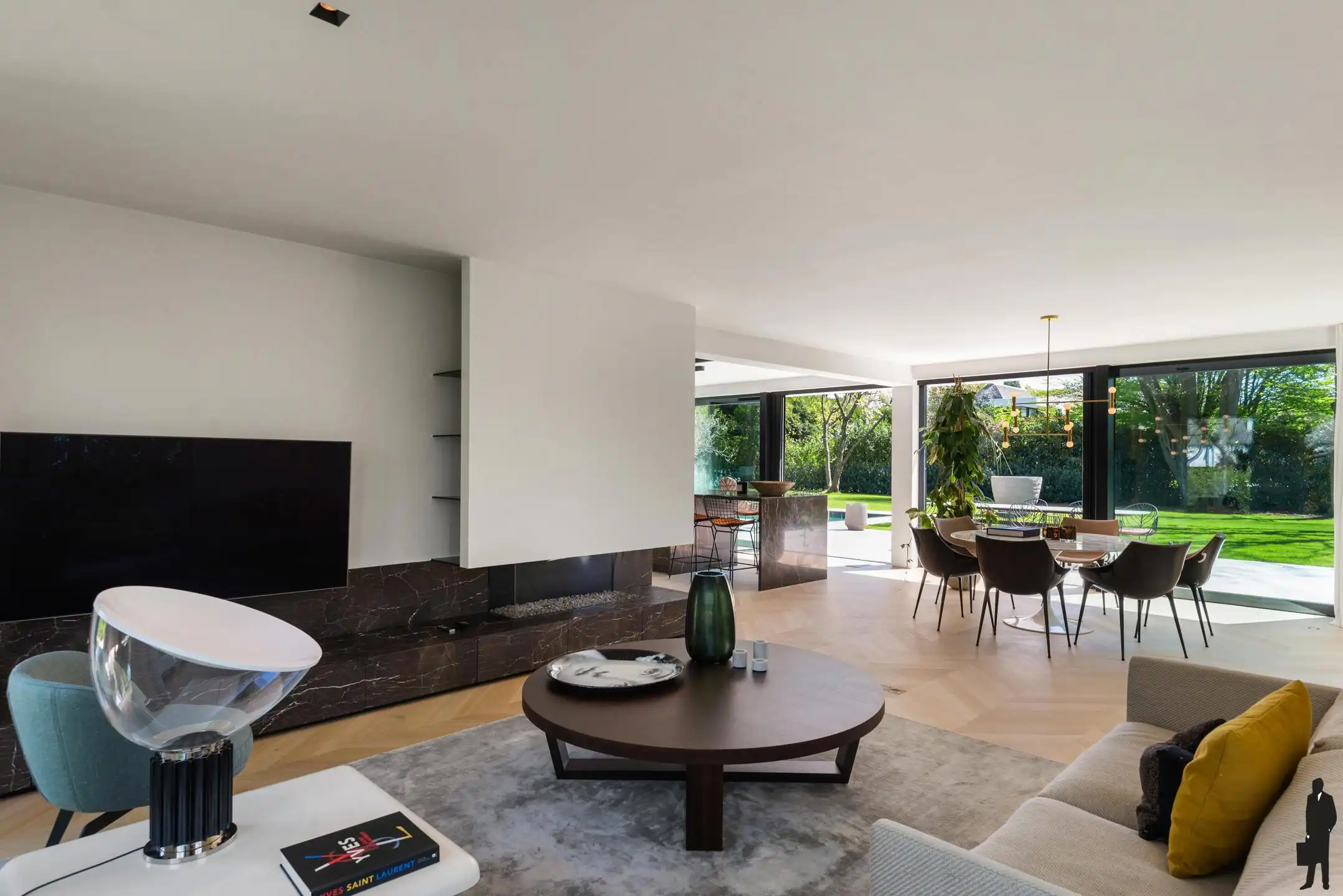 Exclusieve gerenoveerde designvilla op 2.000 m² te Schilde foto 4