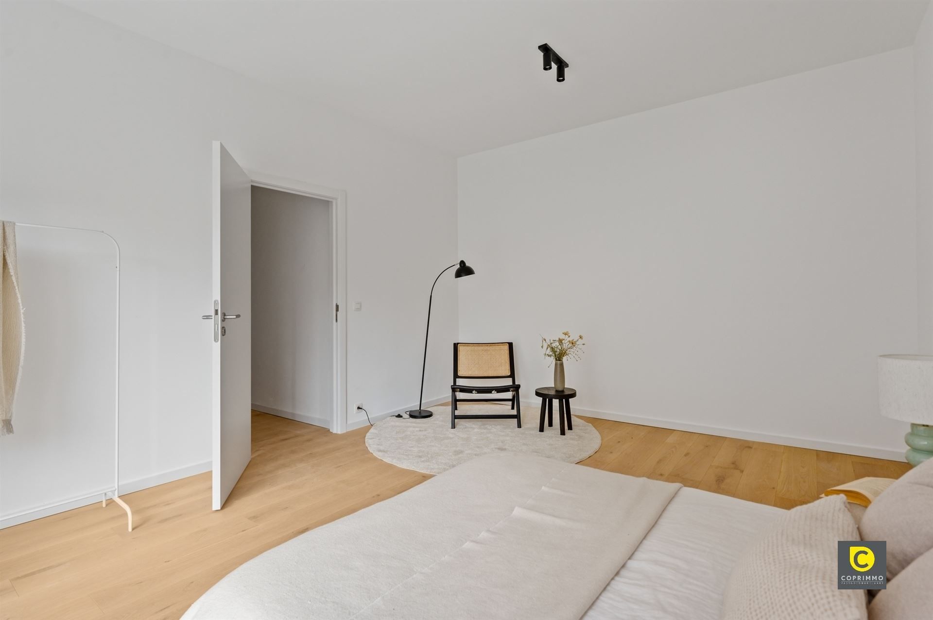 Gerenoveerd 2 slpk app op top locatie foto 10