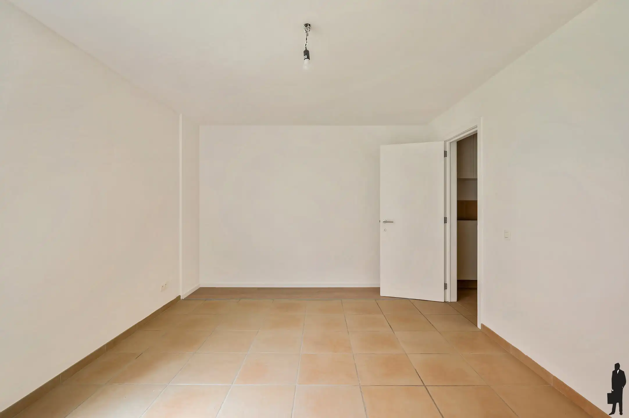 Ruim appartement op toplocatie met  Zuidgerichte koer. foto 16