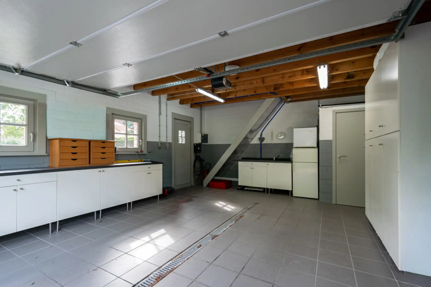KARAKTERVOLLE PASTORIJWONING MET BIJGEBOUW foto 26
