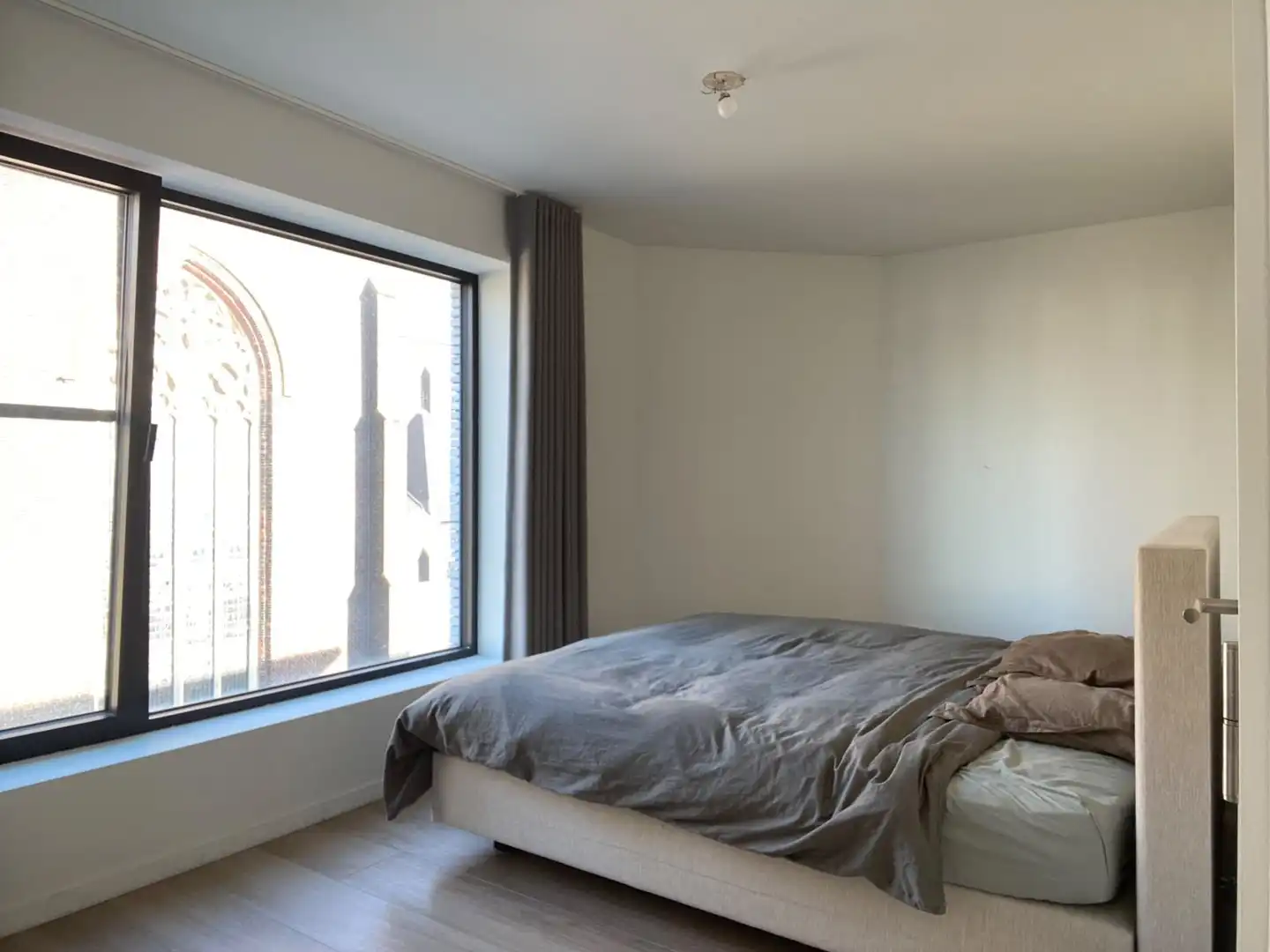 Duplexappartement met 2 slaapkamers in het centrum. foto 3