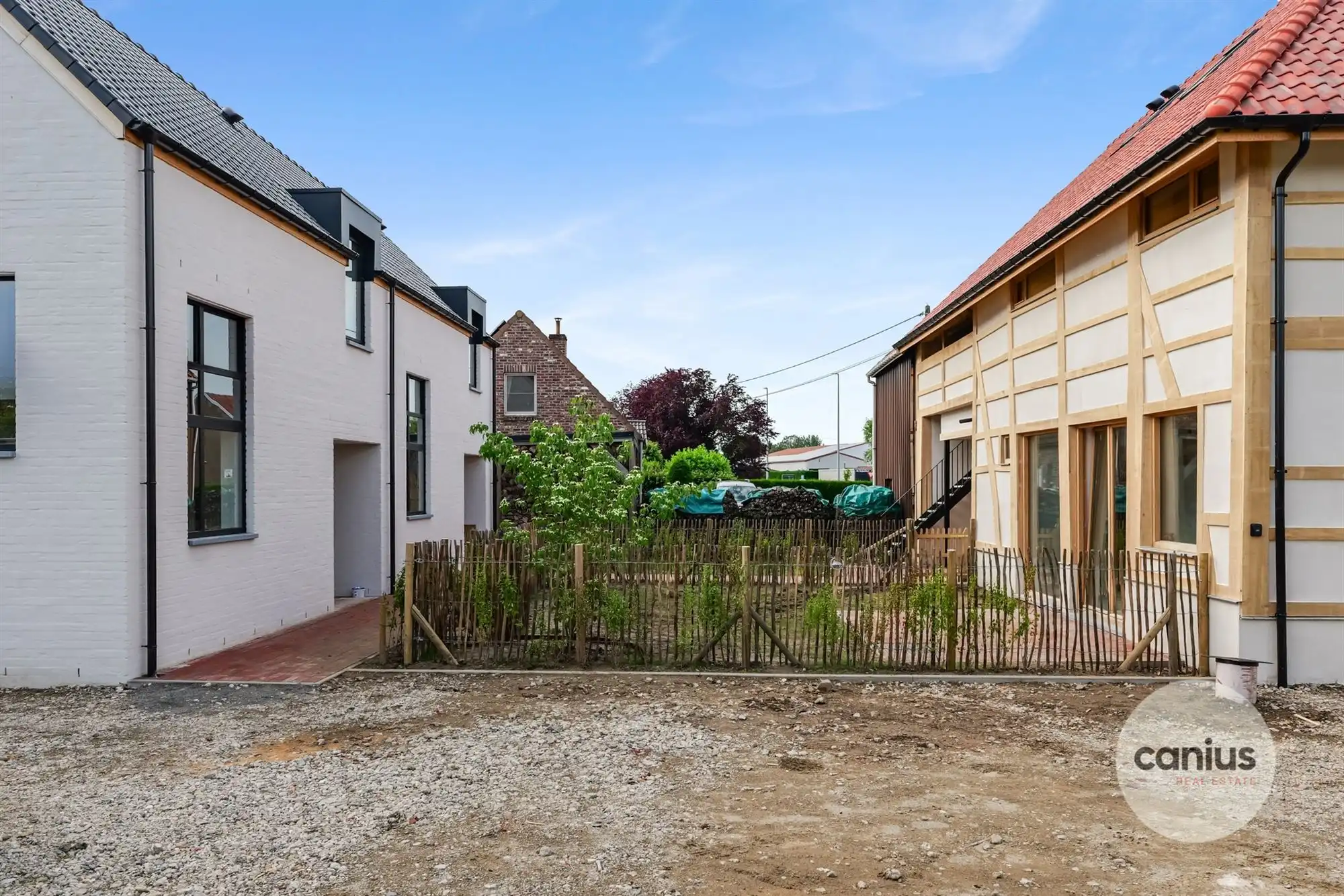 KNAPPE NIEUWBOUWWONING MET 3 SLPKS foto 22