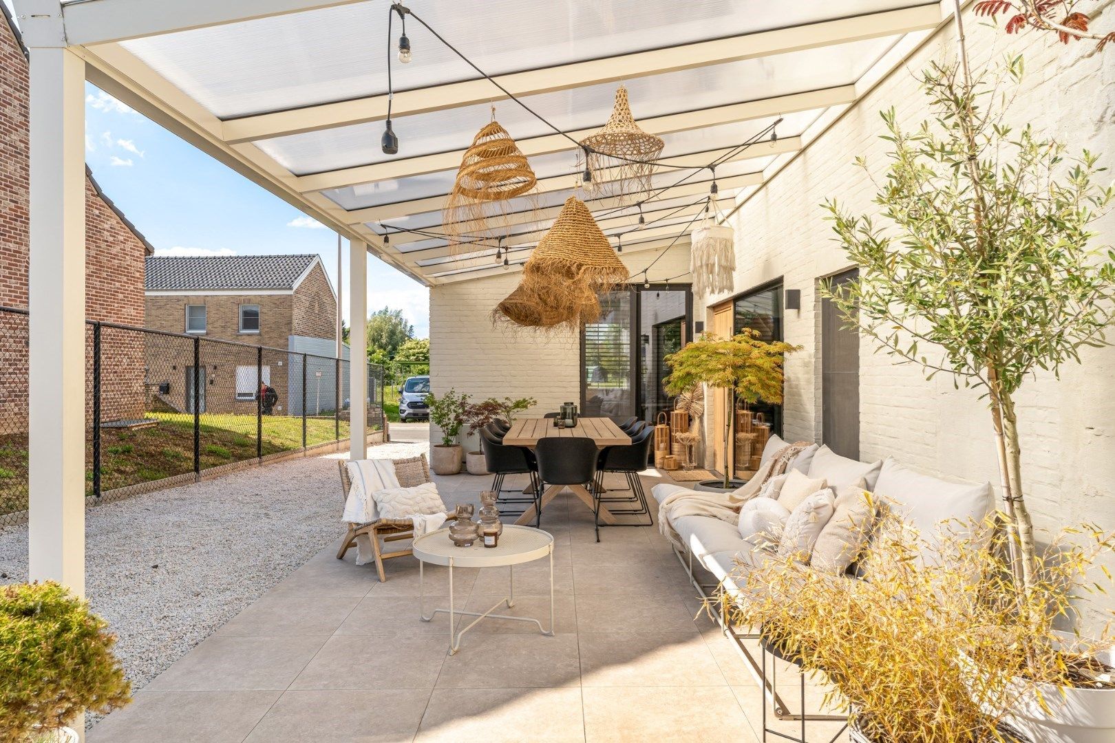 Knap en zeer grondig gerenoveerde halfvrijstaande woning met 4 slaapkamers en tuin in het mooie landelijke Jesseren foto 25