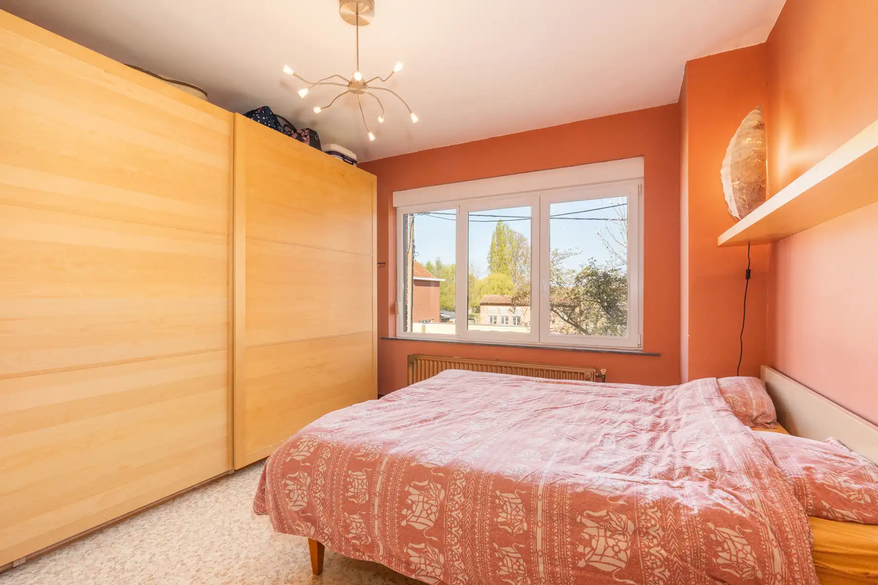 Woning met 4 slaapkamer, 2 badkamers en garage/atelier foto 19