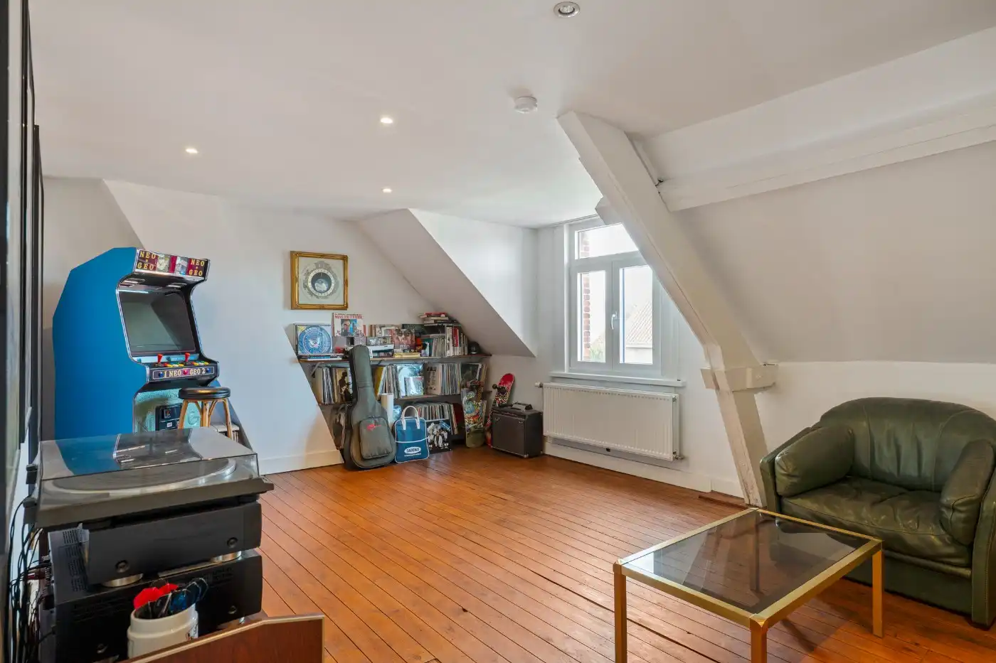 Prachtig gerenoveerde, authentieke woning met 4 slpk. en tuin foto 25