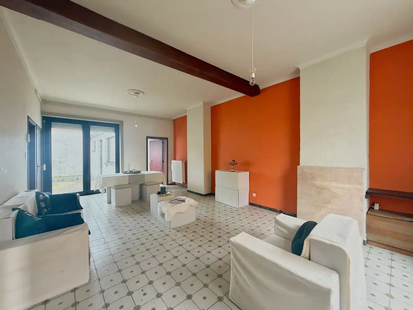 Op te frissen charmente woning op toplocatie in Gits met 3 slpk. foto 4