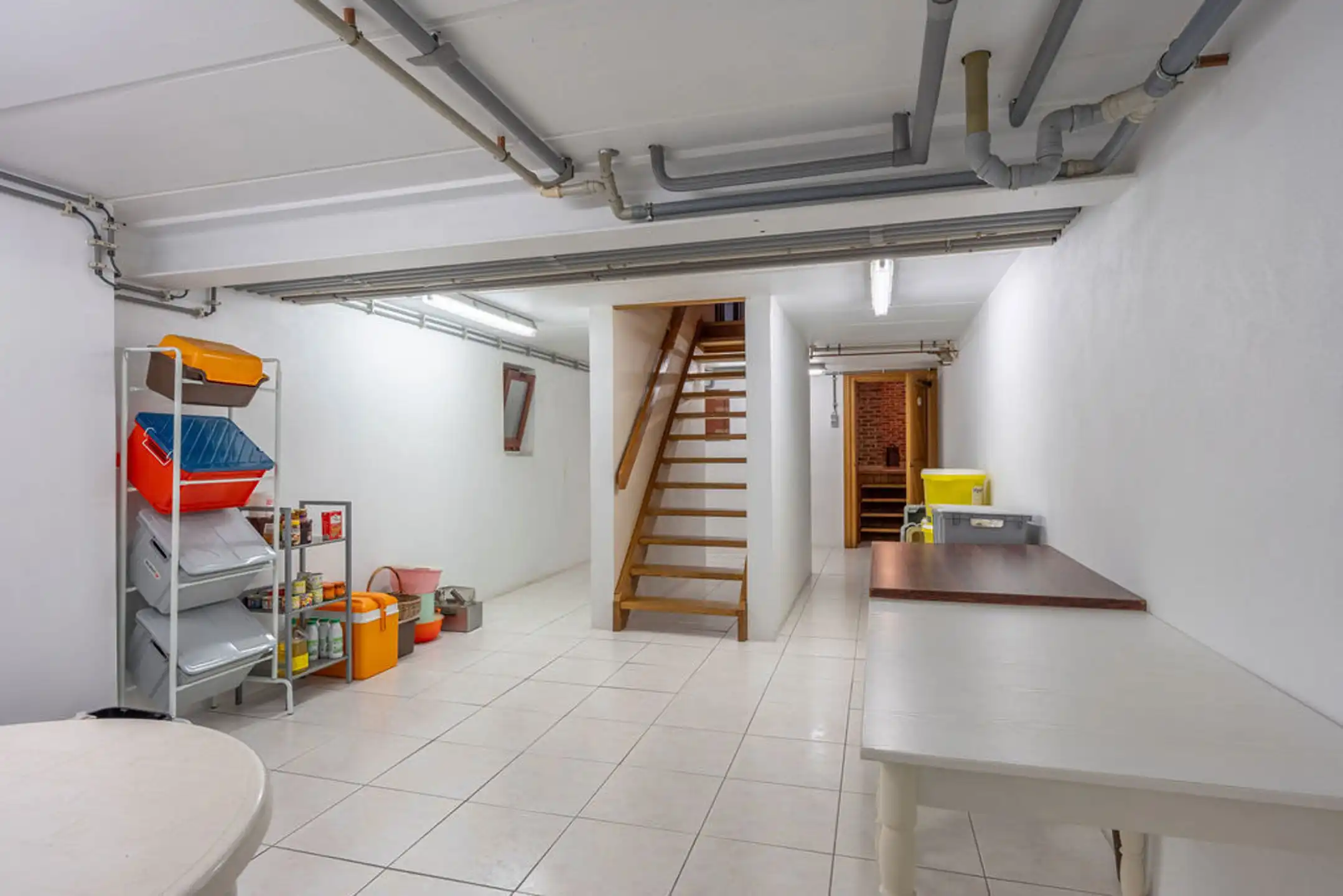 Ruime villa met 6 slpk op 2.295 m² grond met veel privacy foto 54