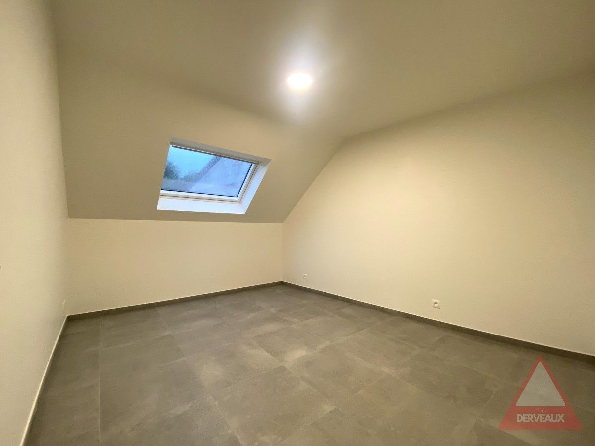 Zonnebeke – Nieuwbouwwoning met open keuken, garage en 2 parkeerplaatsen foto 10