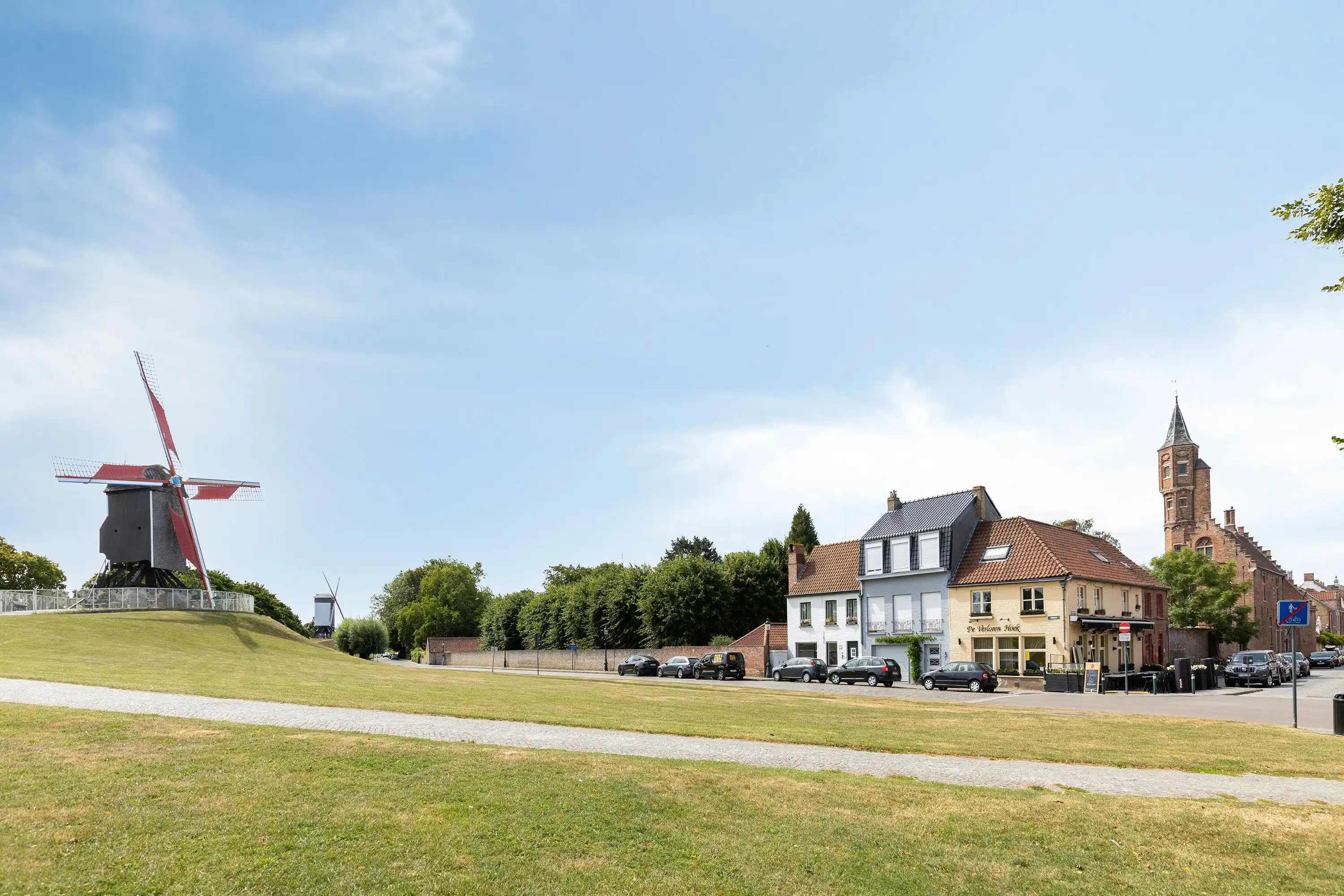 Gerenoveerde stadswoning met stadstuin aan de Brugse Vesten foto 15