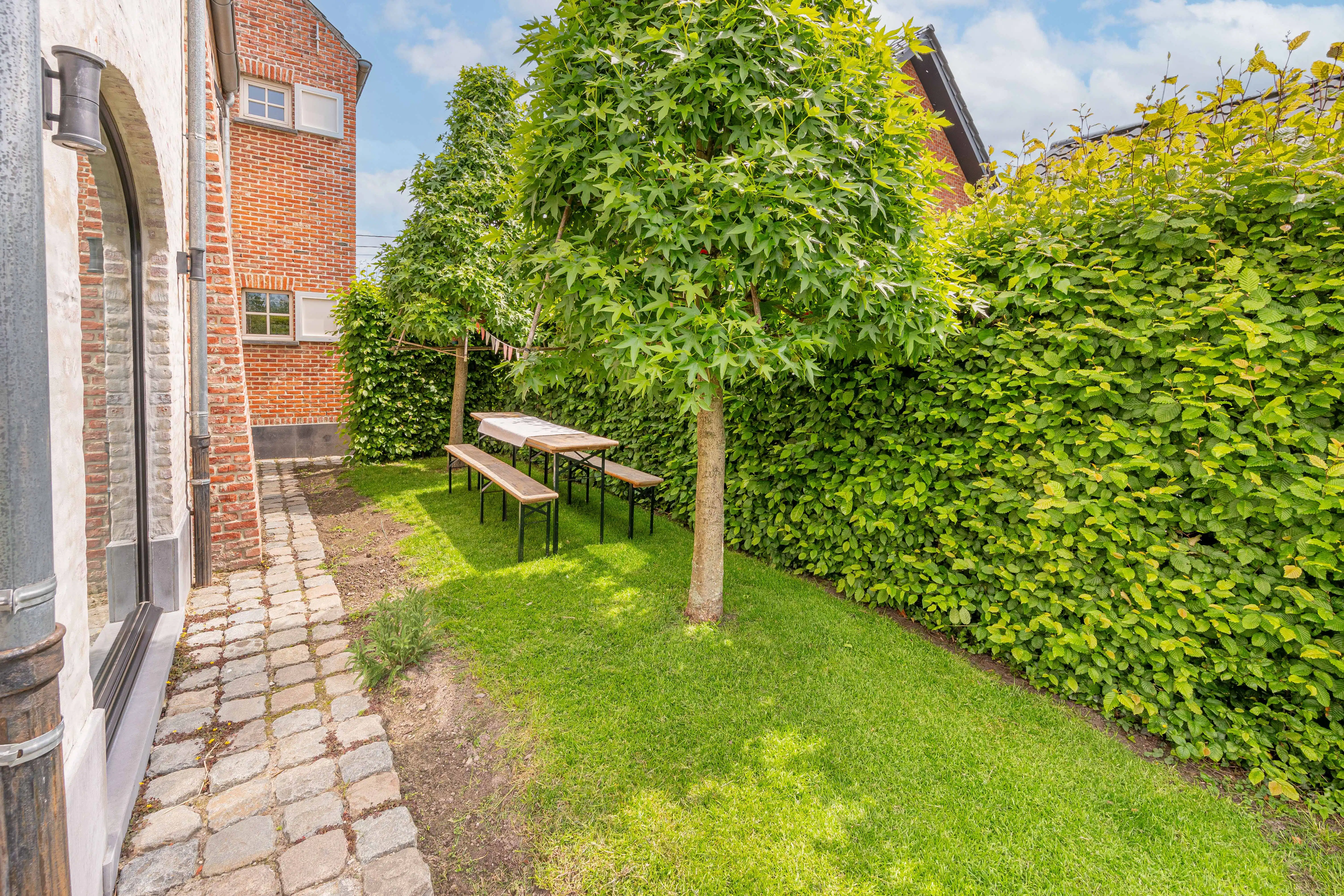 Exclusieve high-end gezinswoning prachtige tuin foto 30