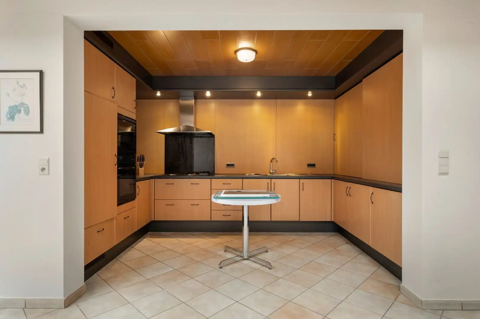 Verrassend ruime woning met 2 slaapkamers en gezellige tuin. foto 11