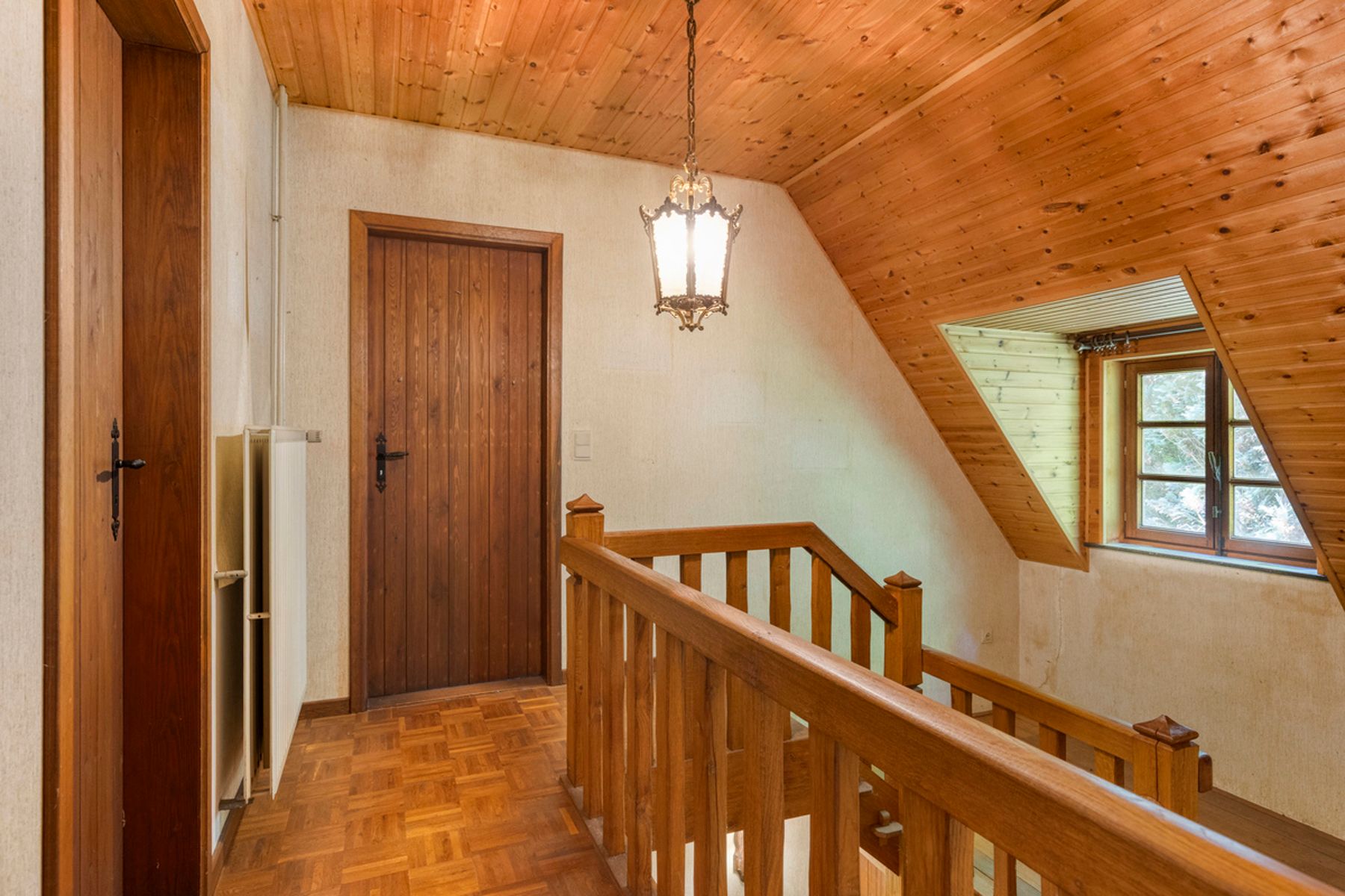 Te moderniseren rustig gelegen woning met 3/4 slaapkamers foto 13