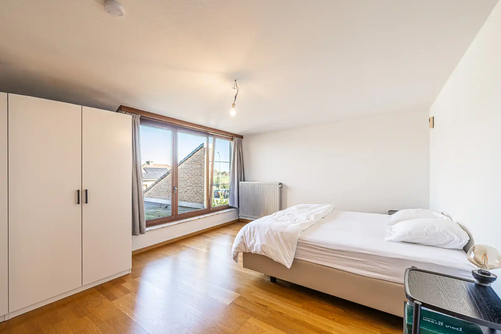 Open woning met 5 slaapkamers en polyvalente ruimte/handelsruimte op een rustige ligging in Hulste foto 15