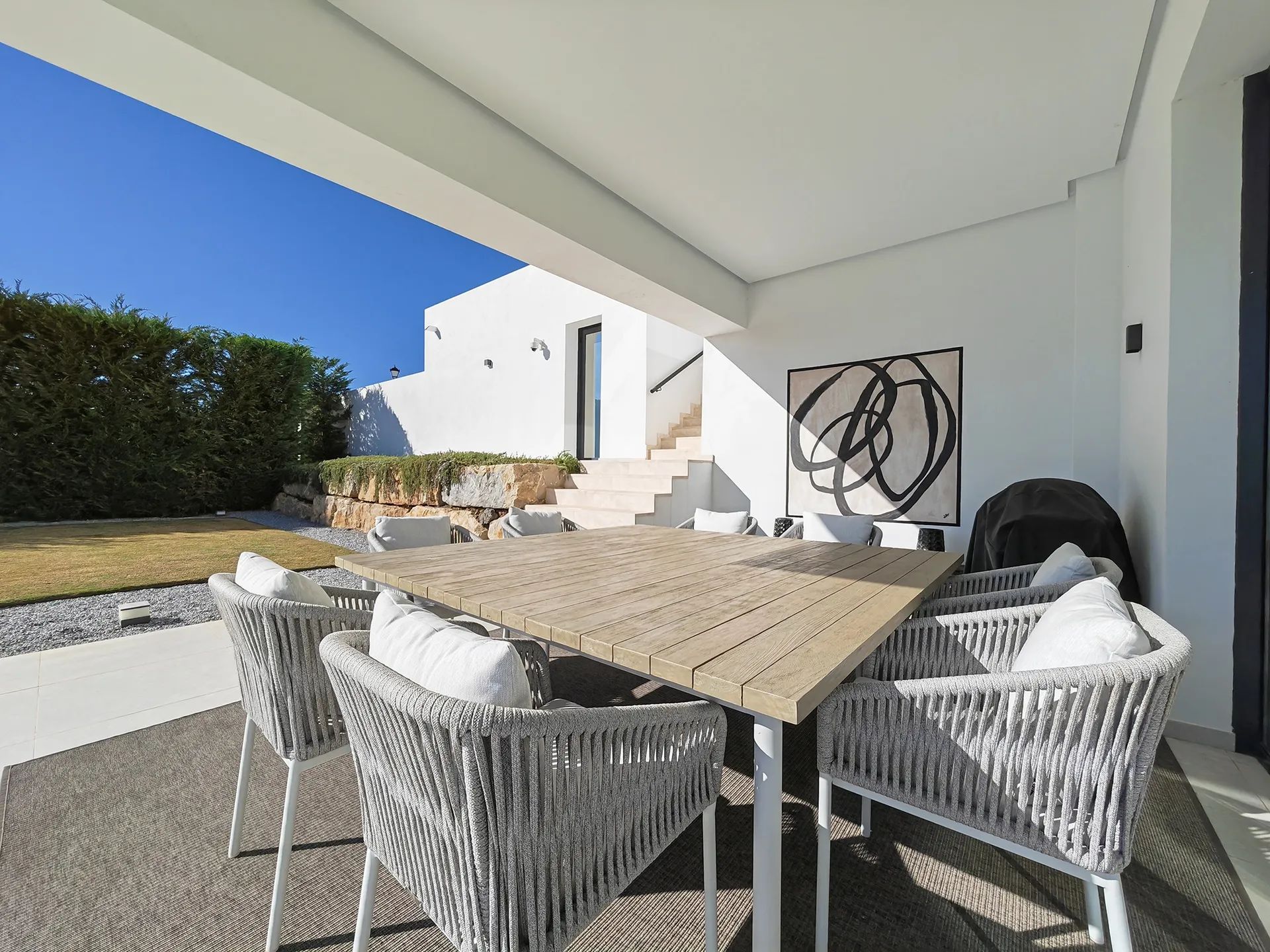 Exclusieve moderne villa in Benahavis met spectaculair uitzicht op zee en bergen! foto 22