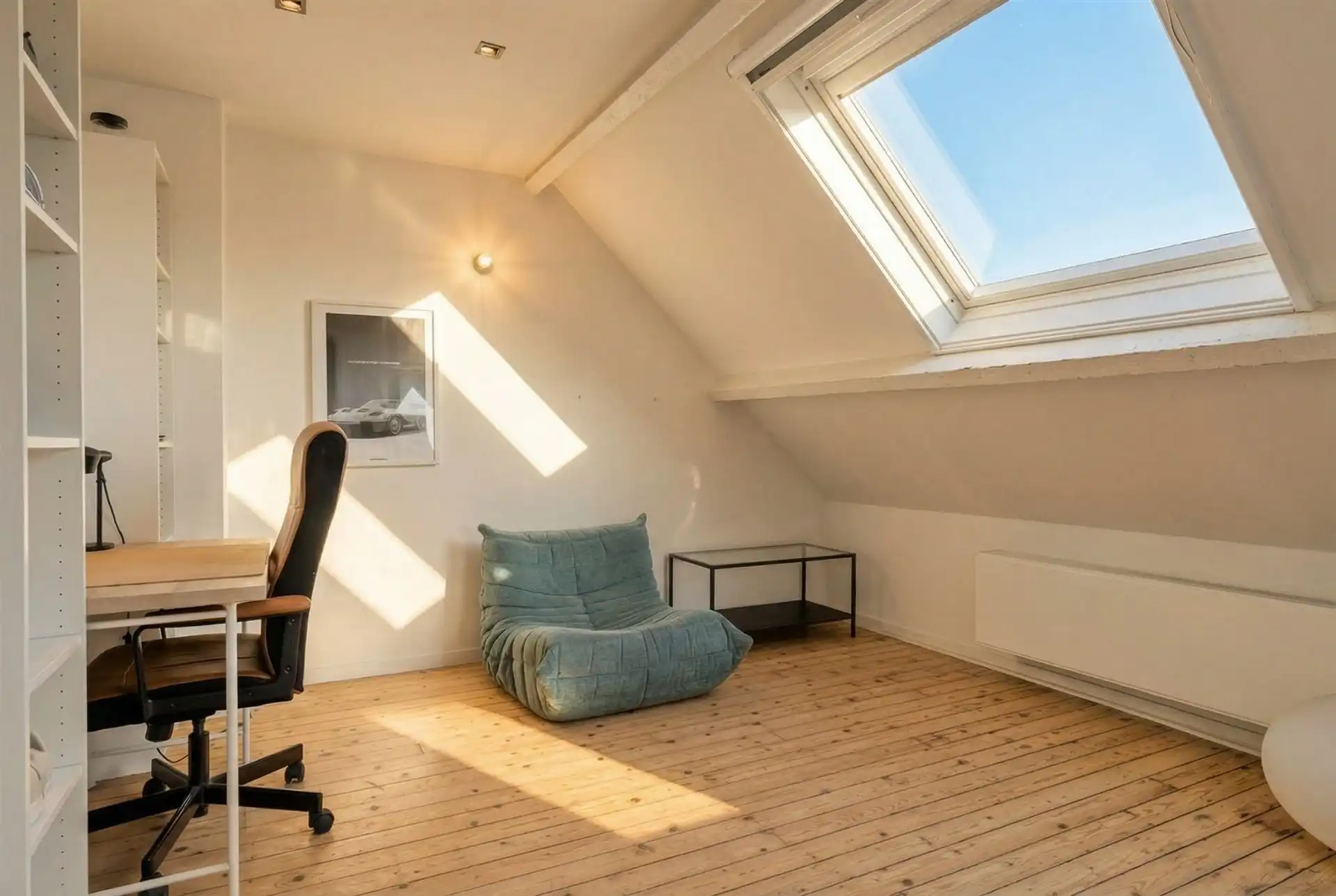 Sometimes the current of life moves the stones in the river foto 23