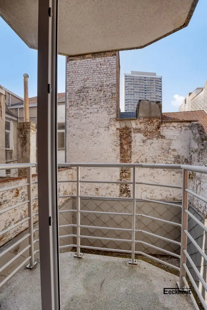 Ruim (100 m²) & instapklaar appartement (bouwjaar 2009) in het centrum van Oostende! foto 13