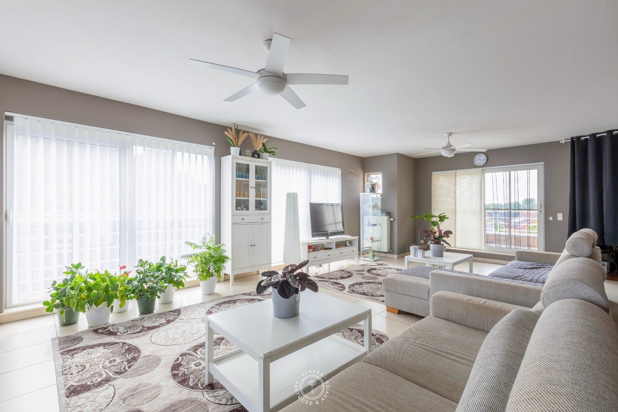 Imposant duplexappartement met een zee aan ruimte foto 3