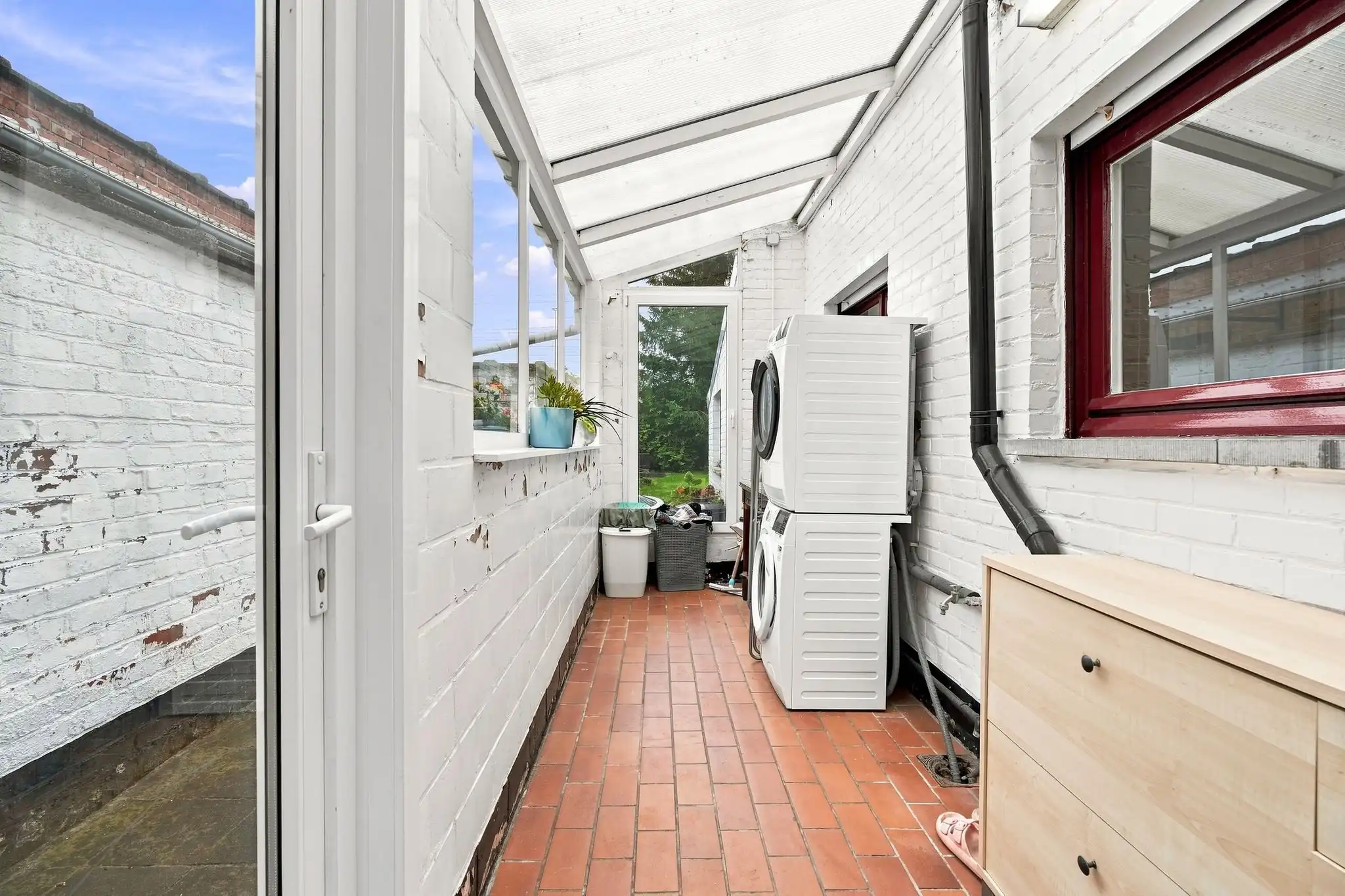 Ruime en praktische te renoveren rijwoning in Sint-Michiels foto 7