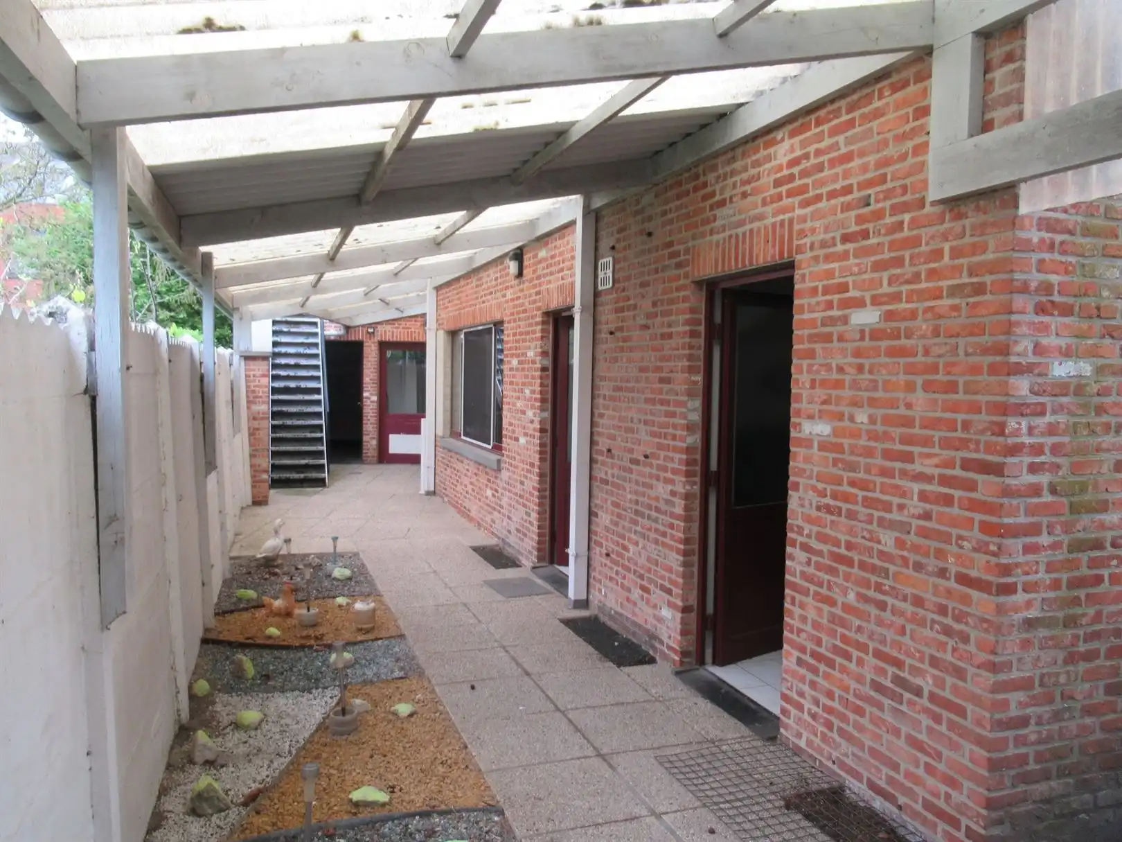 Ruime gerenoveerde woning met 3 slaapkamers in centrum van Sint-Truiden. foto 32