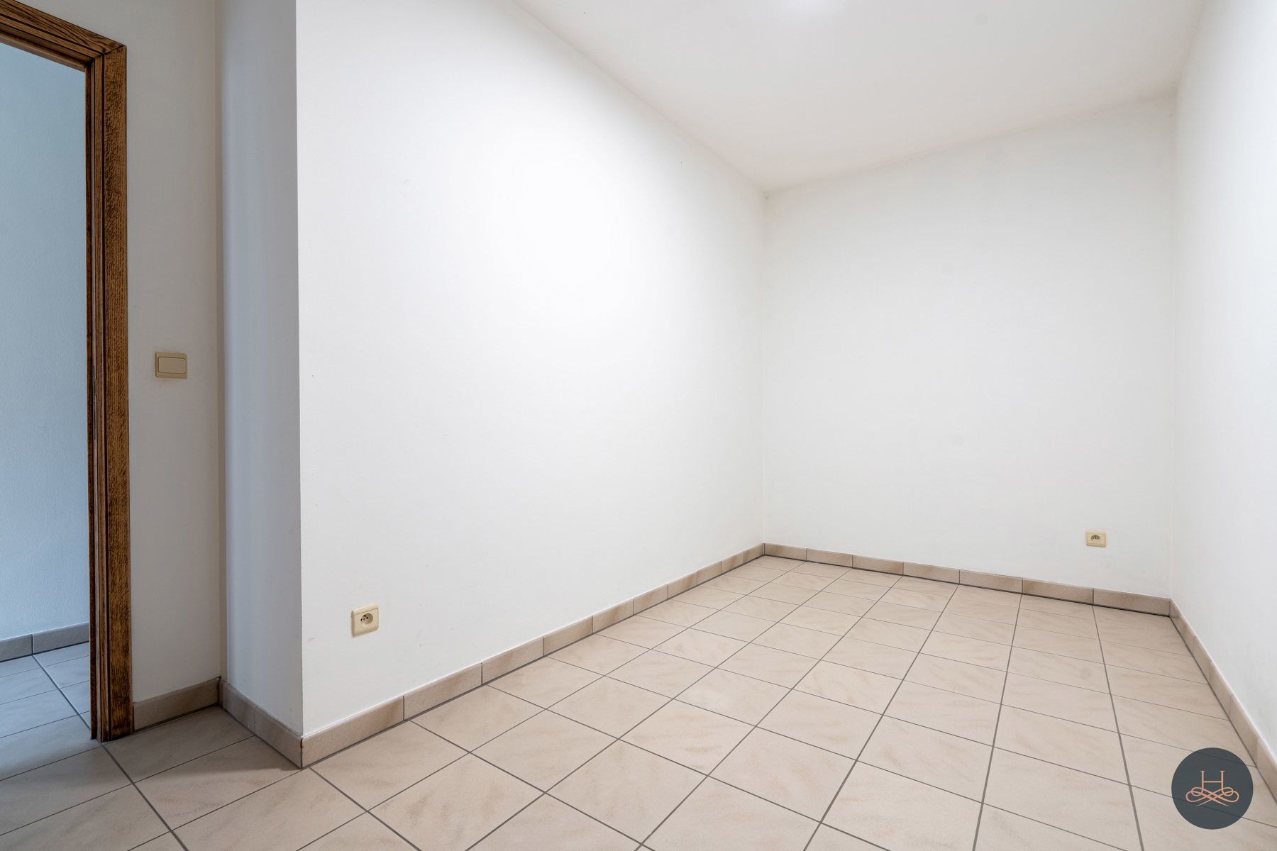 Ruim gelijkvloers appartement met garage in Aarschot foto 15