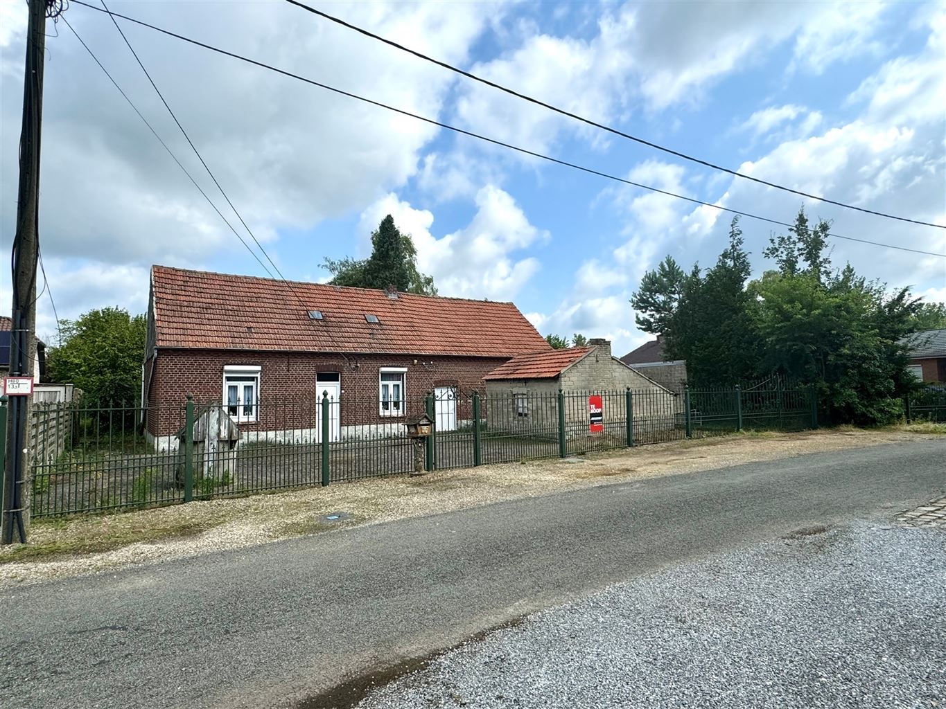 Uitzonderlijk ruim perceel van 28a 30ca op een toplocatie in een rustige en groene omgeving te Neeroeteren met projectmogelijkheid: potentieel tot omvorming naar 2 open bebouwingen!  foto 7