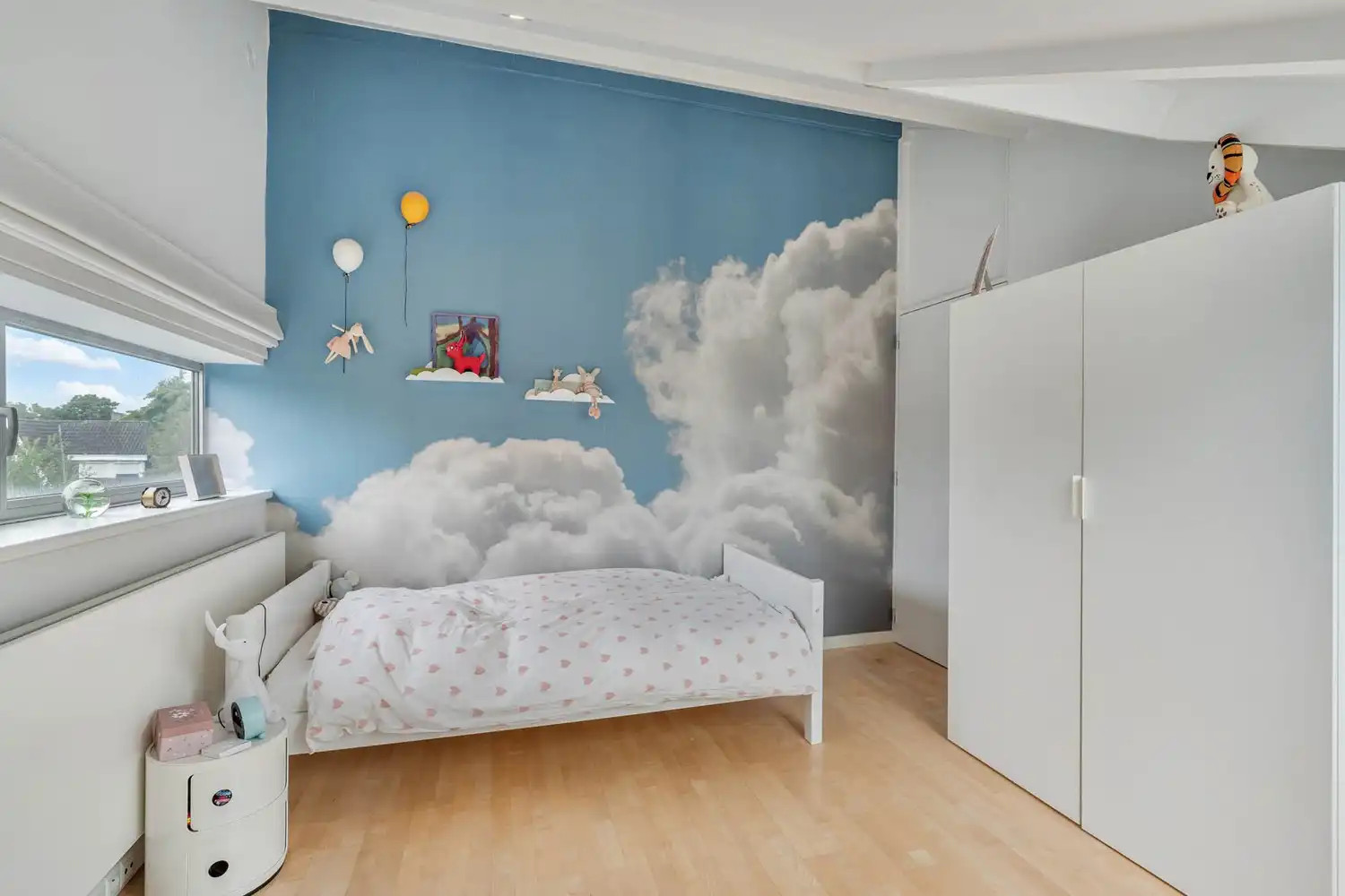 Moderne open bebouwing met zwembad, 5 slaapkamers en EPC B foto 28
