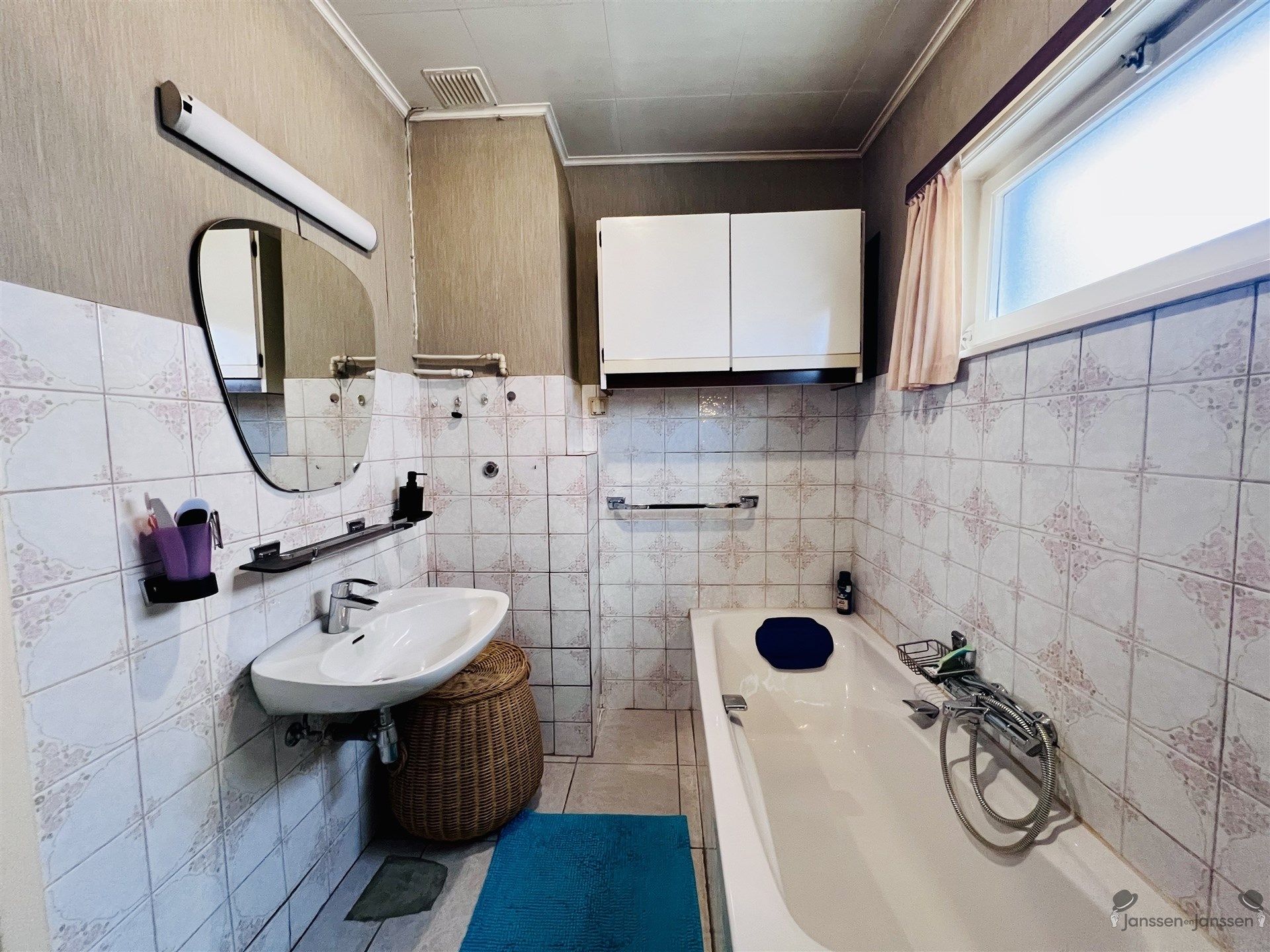 Te renoveren vrijstaande woning foto 8