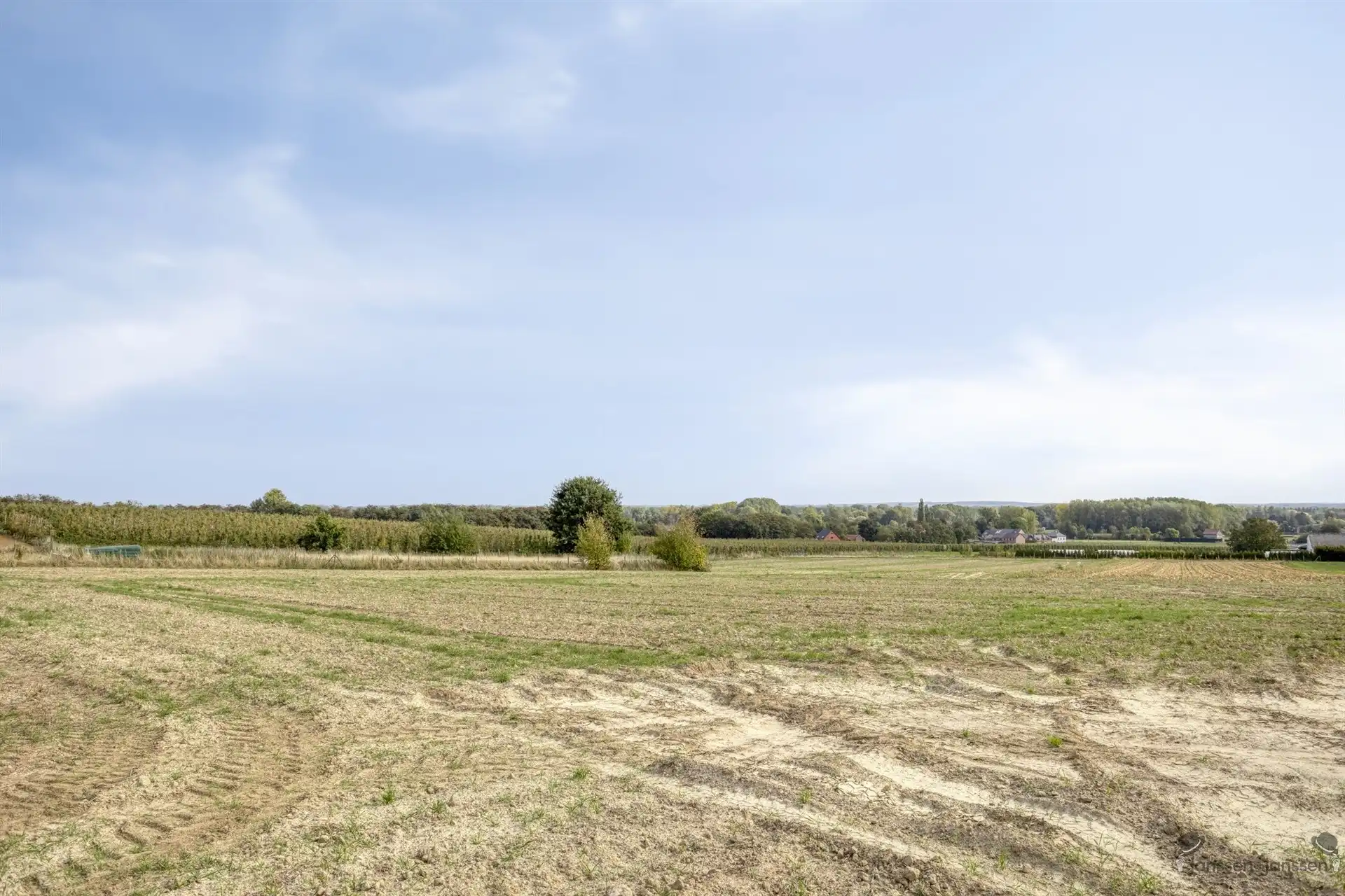 Gerenoveerde energiezuinige woning in het landelijke Budingen foto 22