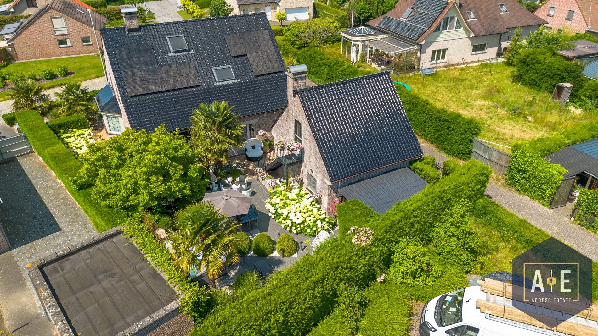 LAARNE - Royale woning met studio/kangoeroew. en knap terras! foto 1