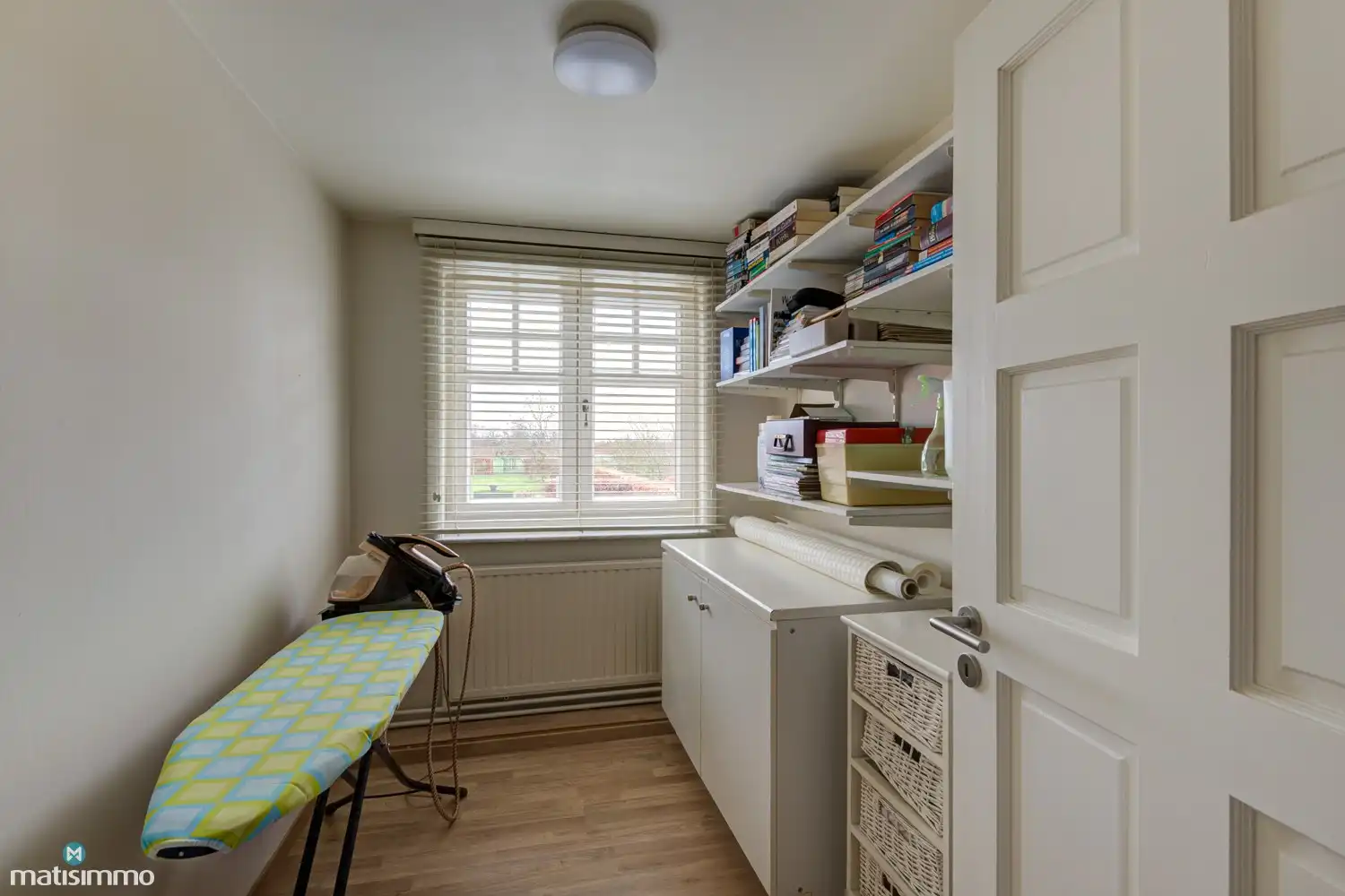 INSTAPKLARE EN ENERGIEZUINIGE WONING MET INPANDIGE GARAGE, TUINKAMER, KELDER EN RUIME TUIN TE ELST foto 26