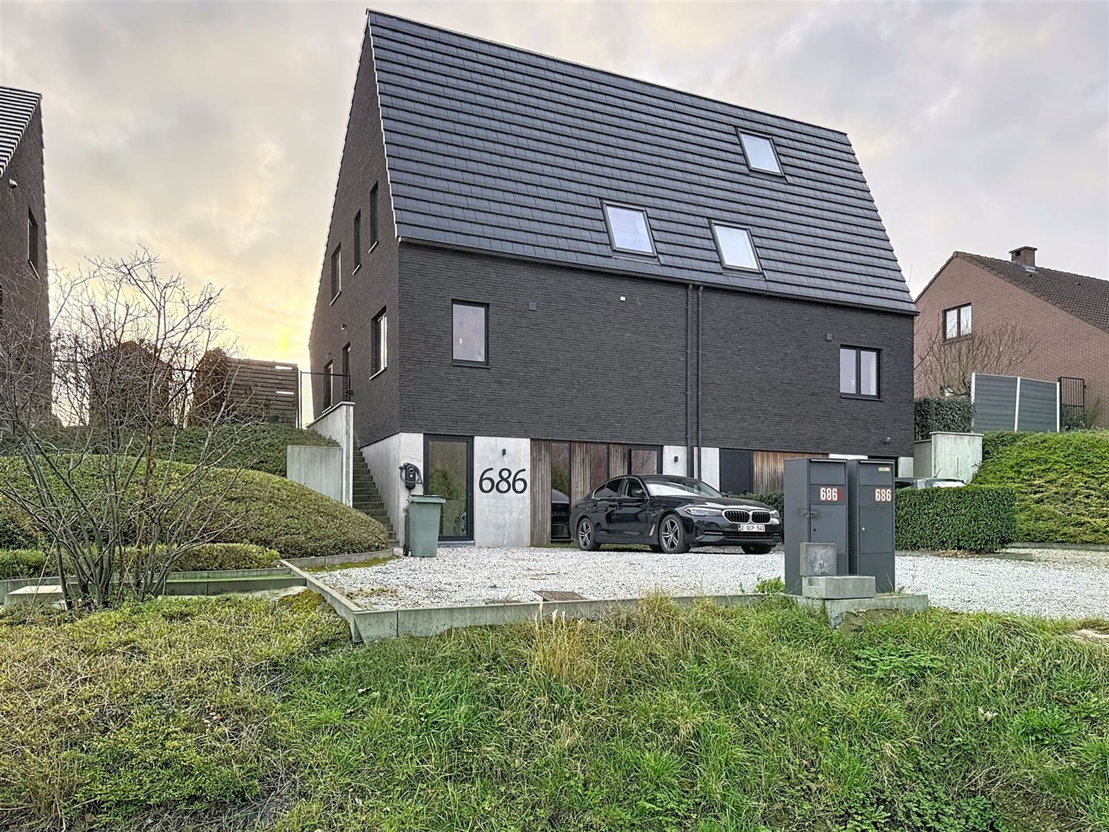Moderne woning met 3 slpks, tuin, parking foto 2