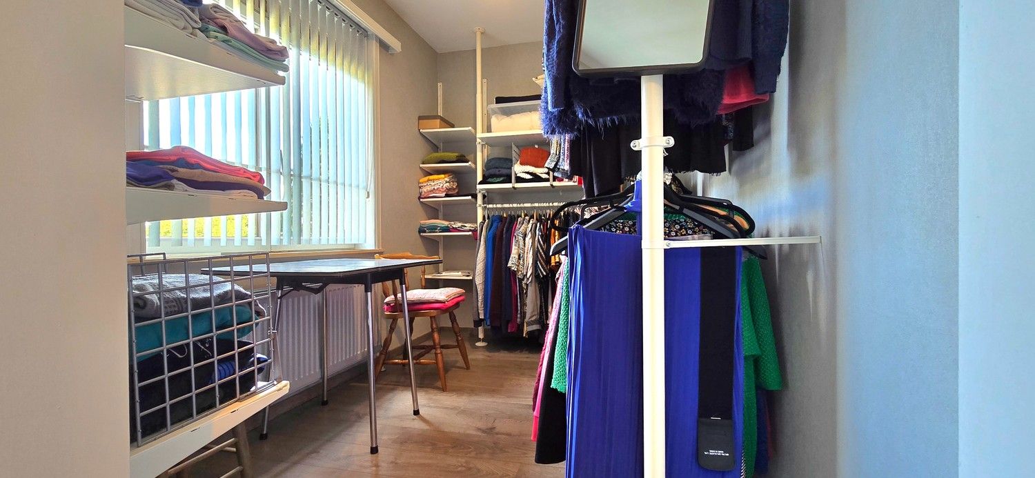 TE KOOP : goed onderhouden 3-gevelwoning, gelegen in een residentiële wijk, vlakbij het centrum van Sterrebeek. foto 12