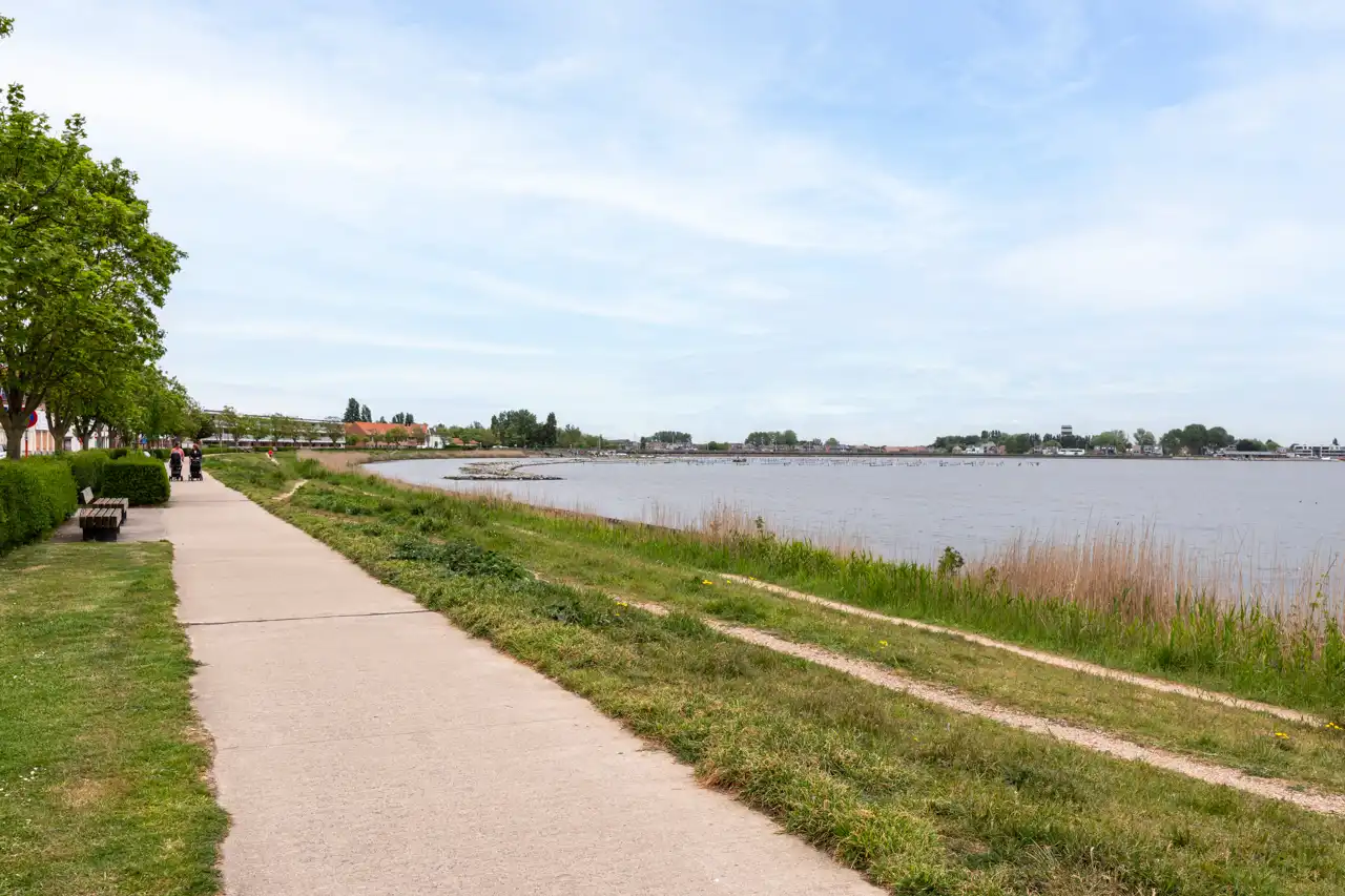 gezinswoning met 4 slaapkamers zicht op Spuikom foto 24