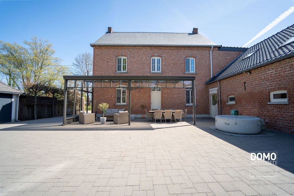 Ruime gerenoveerde woning met voldoende ruimte en tal van mogelijkheden foto 34